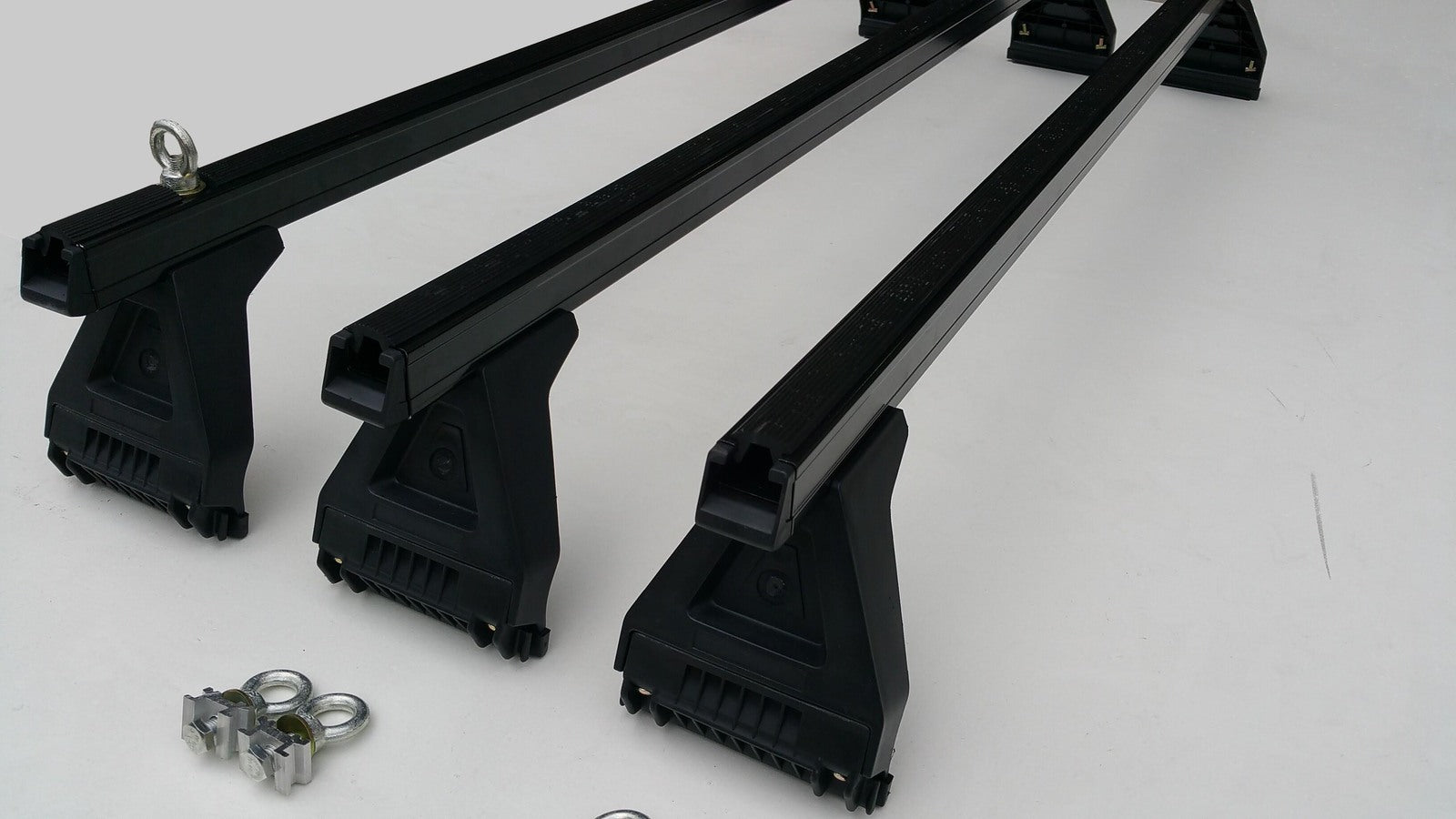 Black Heavy Duty Roof Racks & Roller suitable for Toyota Hiace LWB 1983-2019 3 Bars