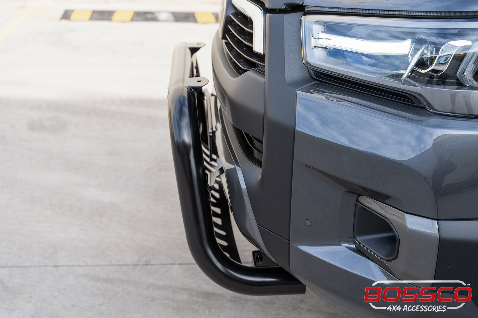 Black Low Nudge Bar with Skid Plate suitable for Toyota Hilux 2020 - 2024
