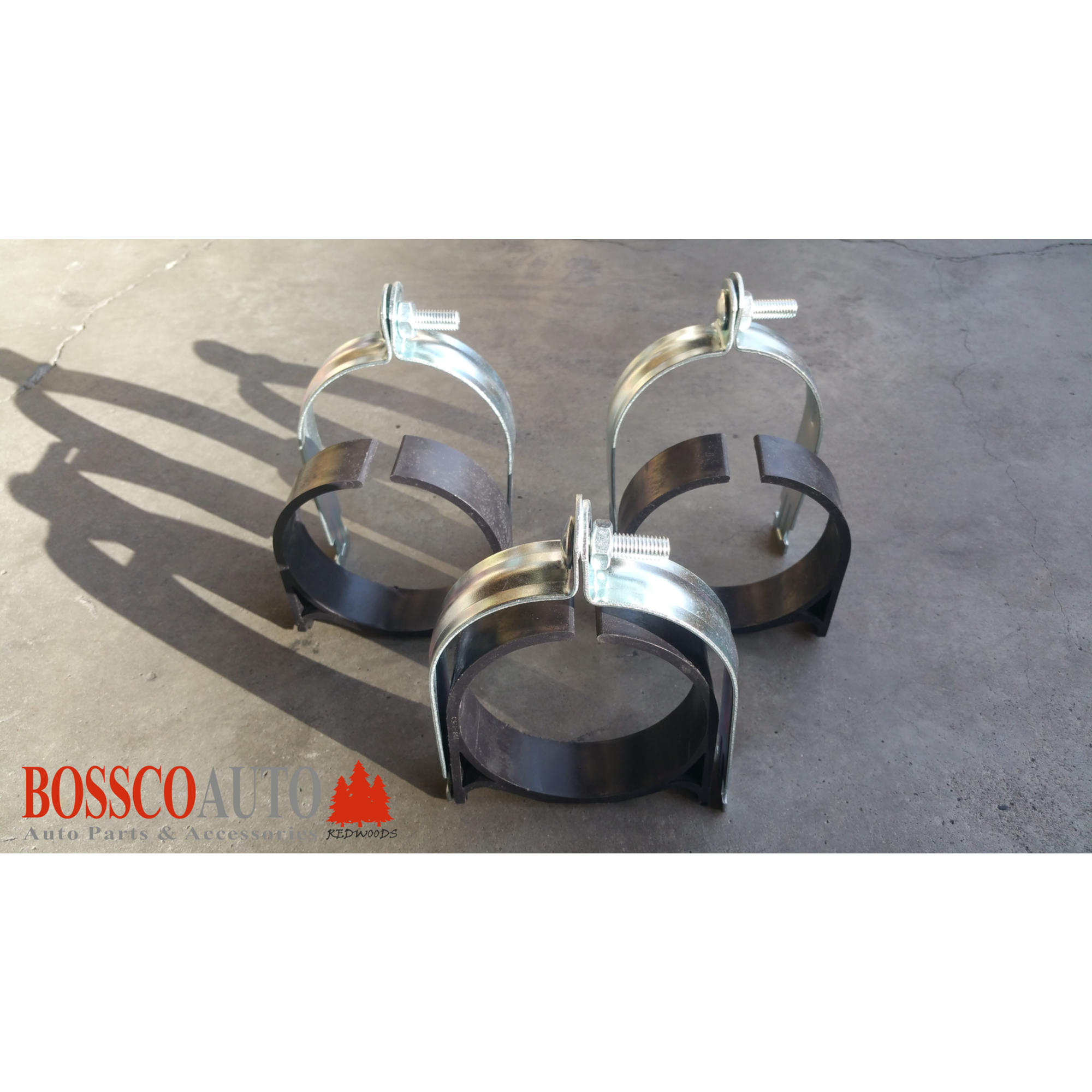 150mm Conduit / bazooka pipe clamps - set of 3