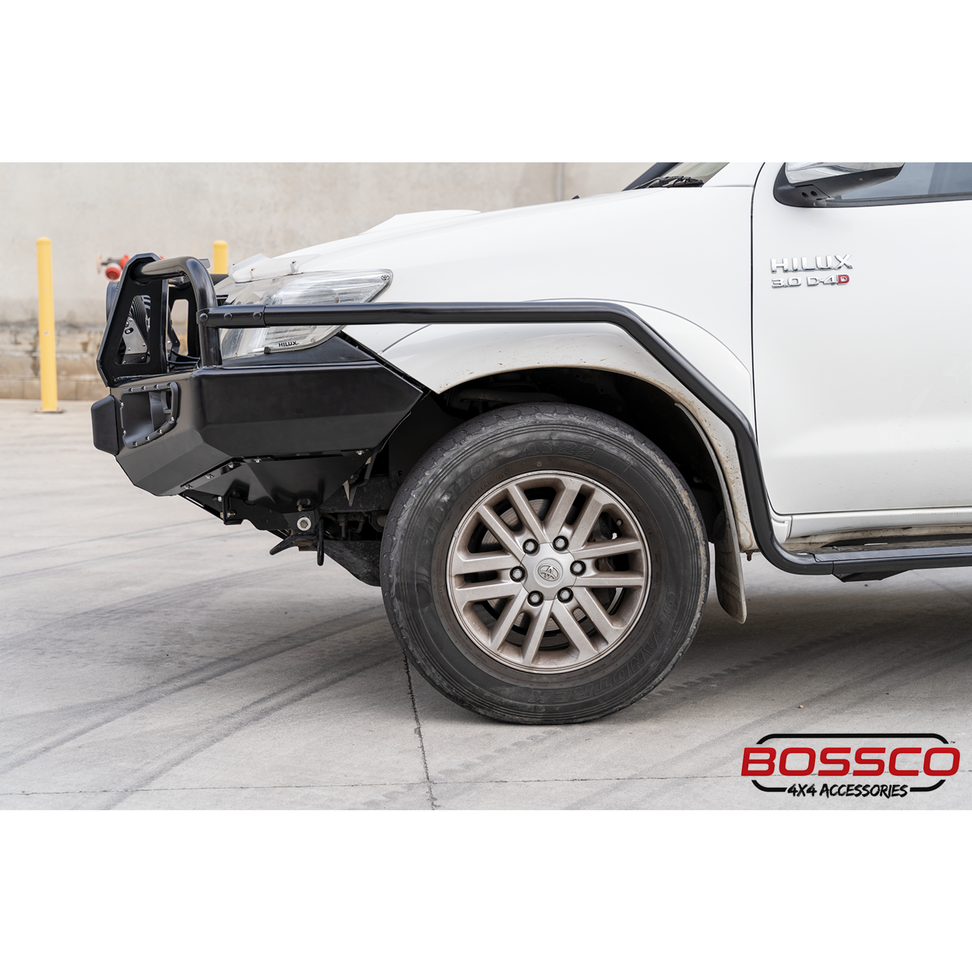 Heavy Duty Black Side Steps With Brush Bars Suitable For Toyota Hilux 2005-2015