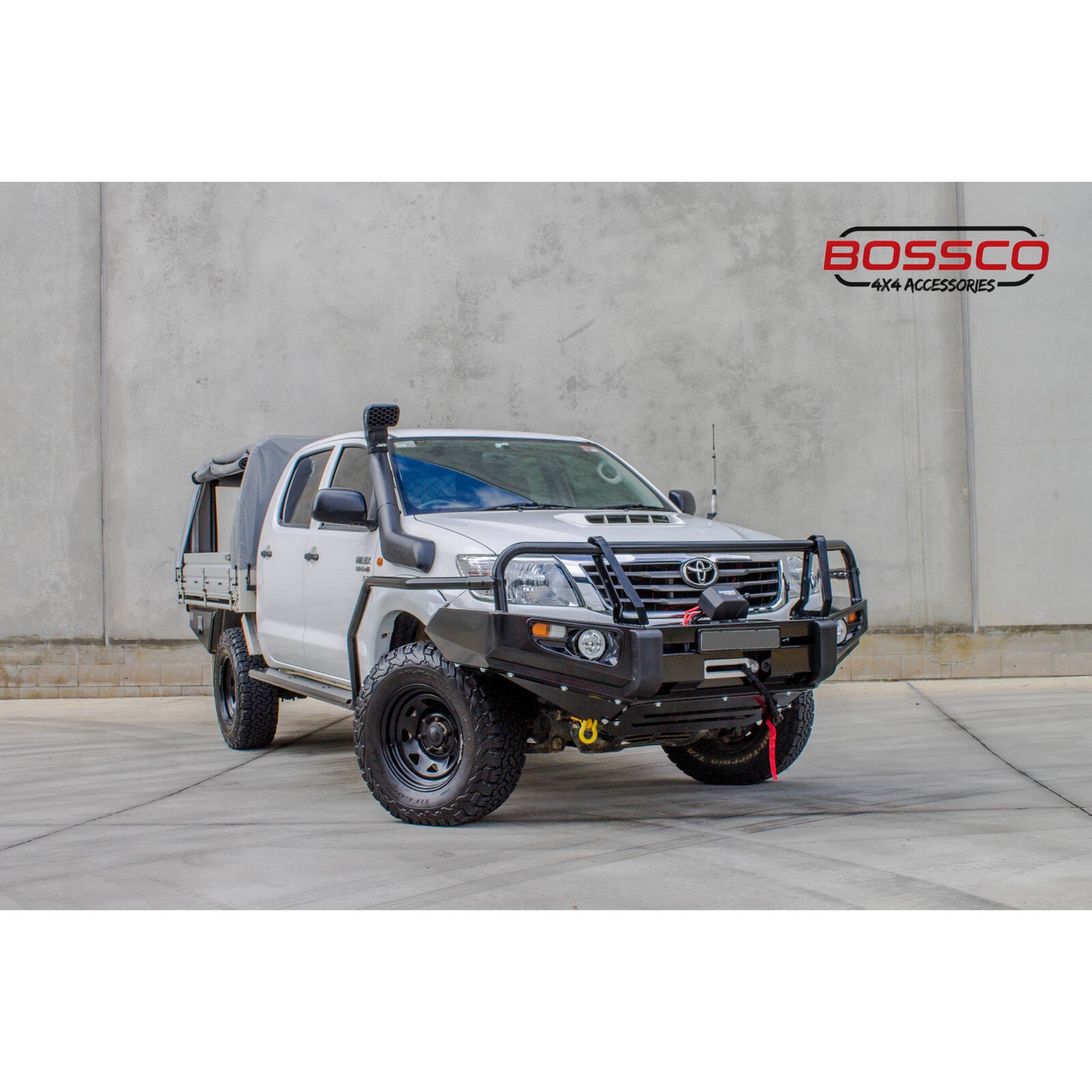 ADR APPROVED Front Bumper Bull Bar Bullbar and Heavy Duty Black Side Steps With Brush Bars Suitable For TOYOTA HILUX 2012-2015