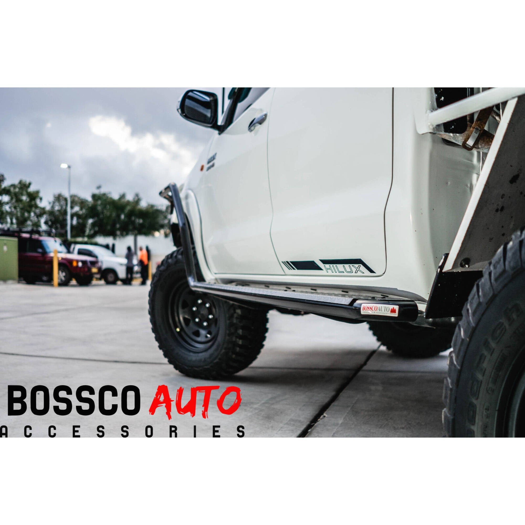 Heavy Duty Black Side Steps With Brush Bars Suitable For Ford Ranger Next Gen