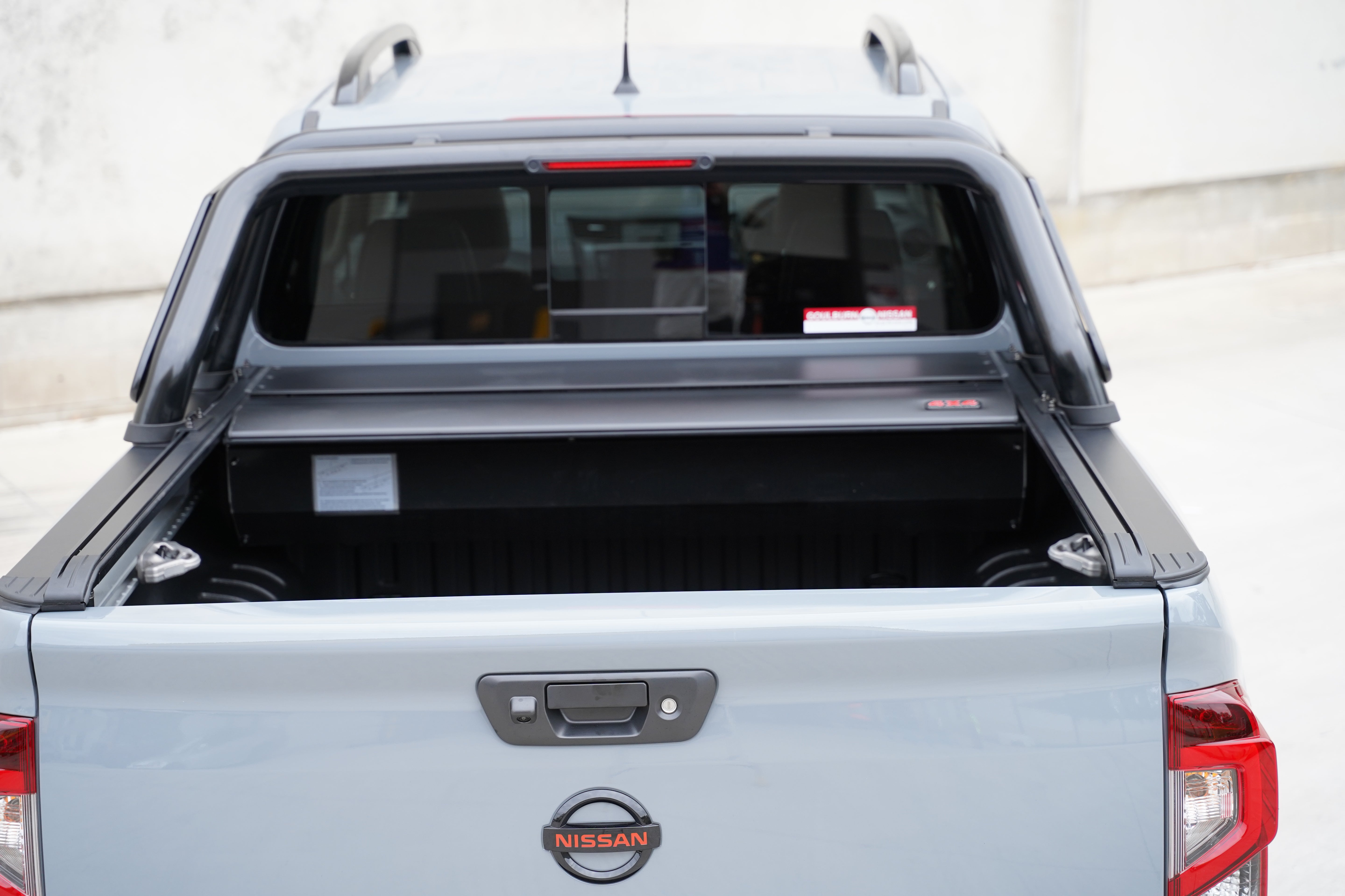 Electric Auto Roller Shutter Suitable For Nissan Navara D23 NP300 Facelift 2021-2025