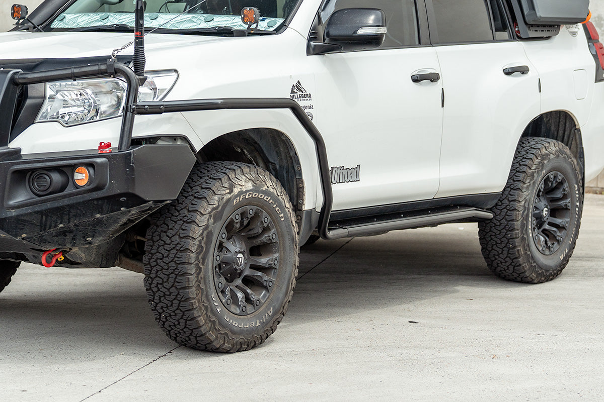 Heavy Duty Black Side Steps With Brush Bars Suitable For Toyota Landcruiser Prado 150 Series 2009-2023