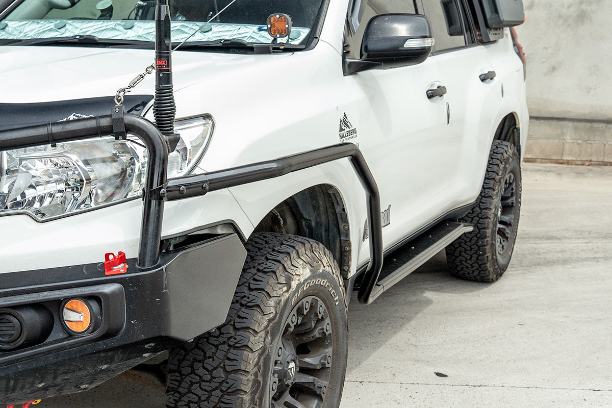 Heavy Duty Black Side Steps With Brush Bars Suitable For Toyota Landcruiser Prado 150 Series 2009-2023