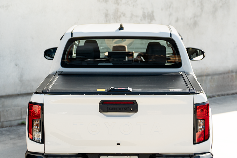 Manual Roller Shutter Tonneau Lid Suitable For Toyota Hilux SR5 2026 - ON