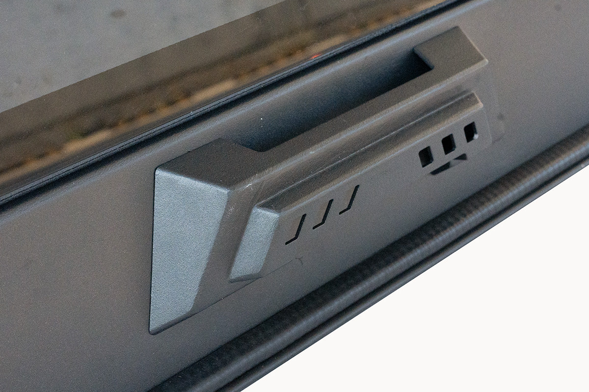 BCX-RX Sealed Black Aluminium Tub Canopy for Toyota Hilux N80 2015-1/2024