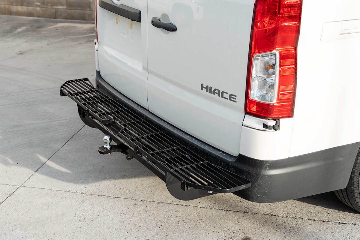 Black Tow Bar Rear Technician Step Towbar Suitable For Toyota Hiace 300S LWB 2019-2025