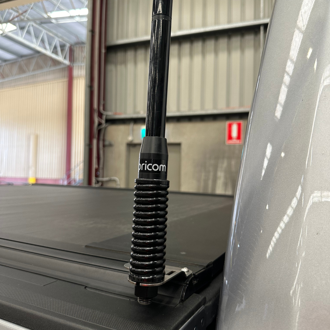 2021-2024 Ford F350 Roller Lid UHF Antenna Bracket