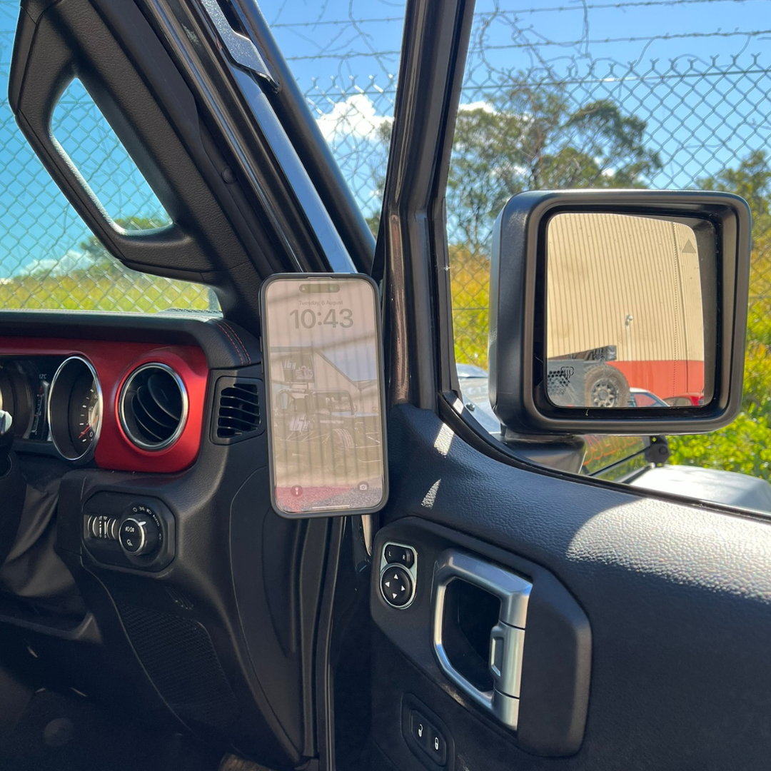 Jeep Gladiator Phone Mount