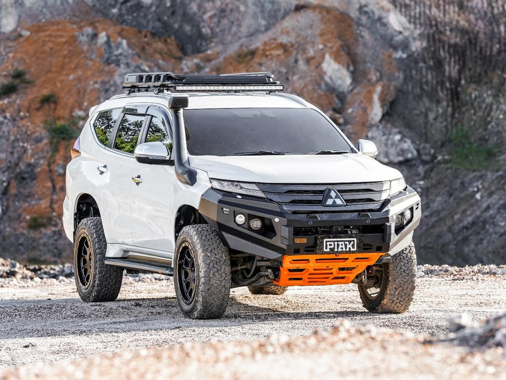 Elite No Loop Bar (Black Recovery Points & Orange Bash Plate) for Mitsubishi Pajero Sport (8/2020+)