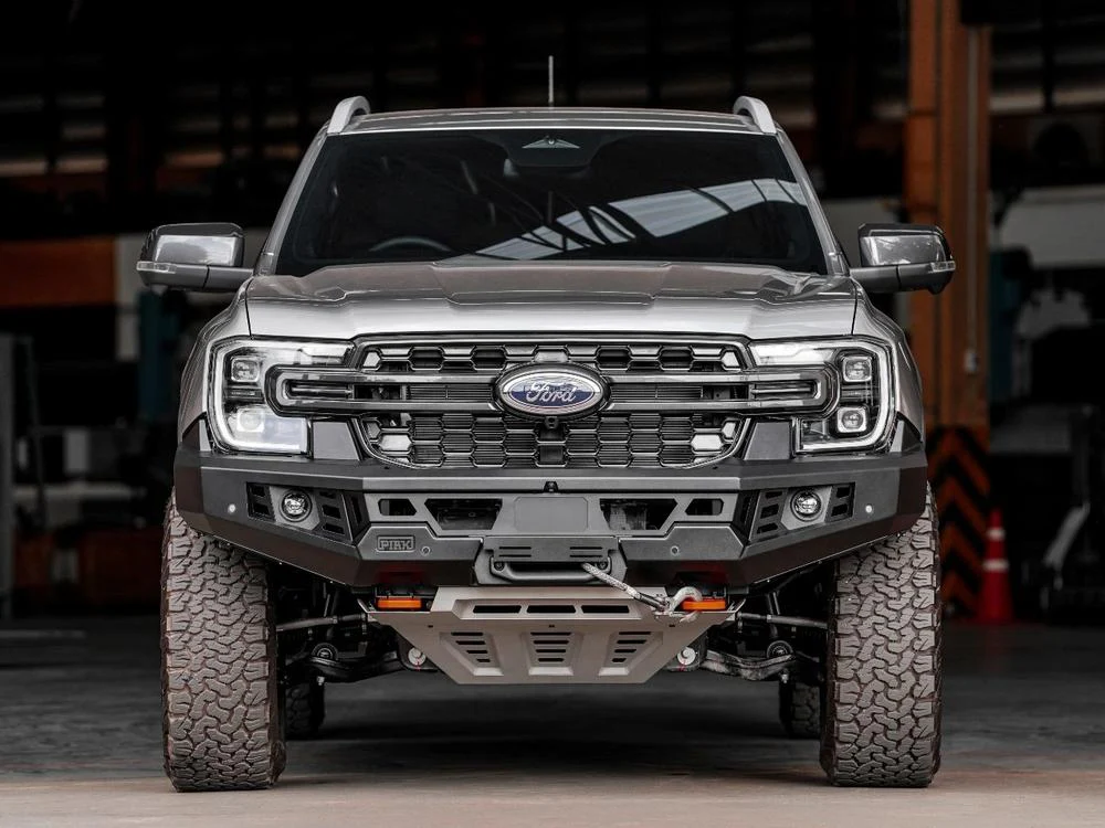 Genesis No Loop Bar (Orange Recovery Points & Grey Bash Plate) for Ford Ranger (5/2022 on) & Everest (6/2022 on)