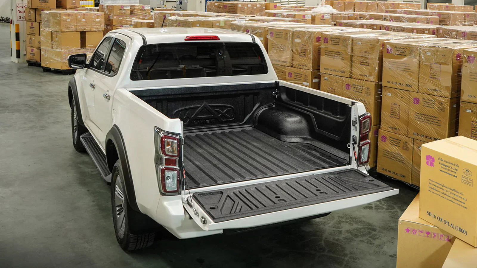 Bossco 4x4 Accessories Ute Tray Liner installed on a Ute Bed or Pickup truck bed