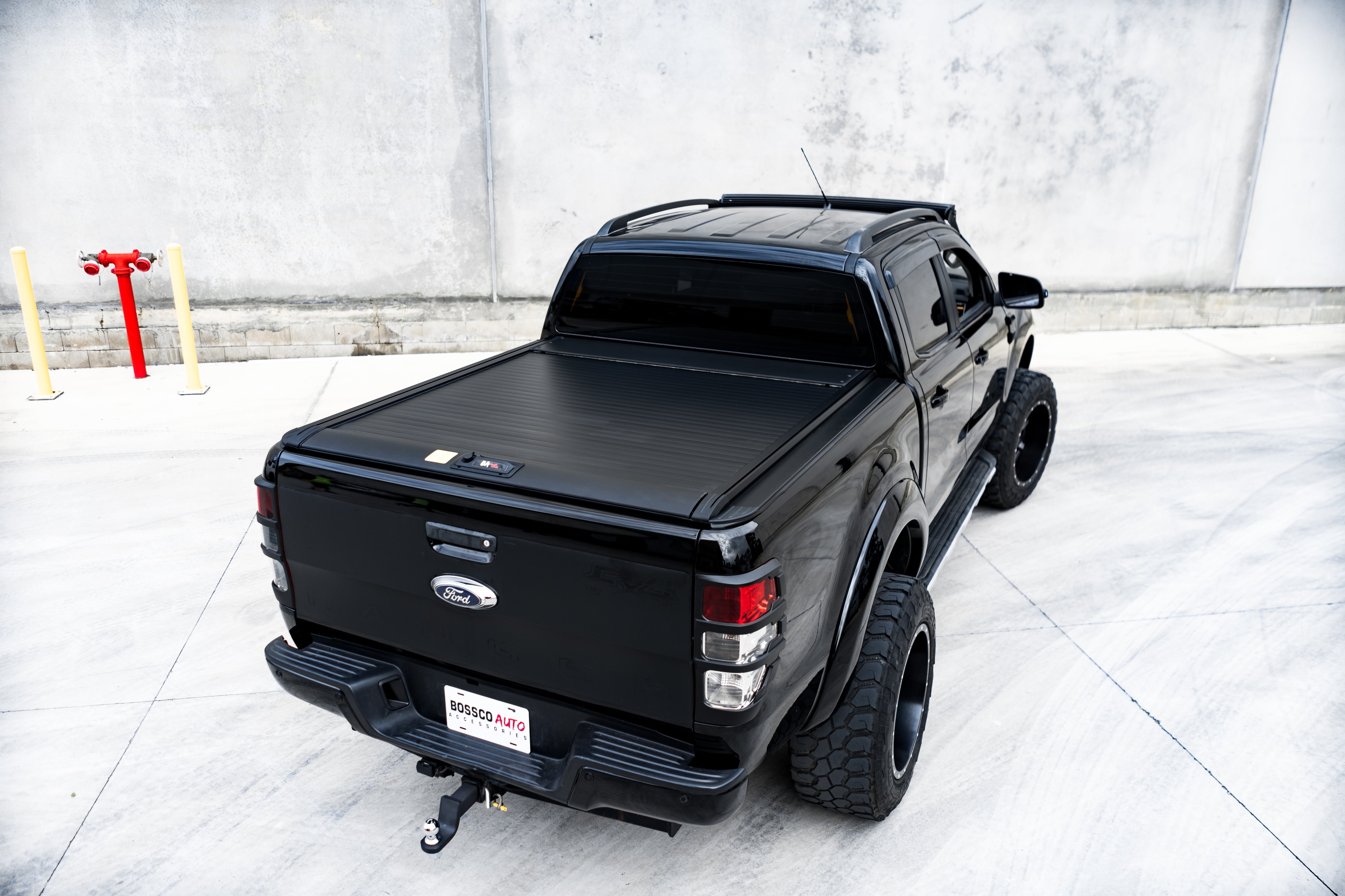 Electric Retractable Roller Shutter Tonneau Lid Suitable For Ford Ranger 2012-2022