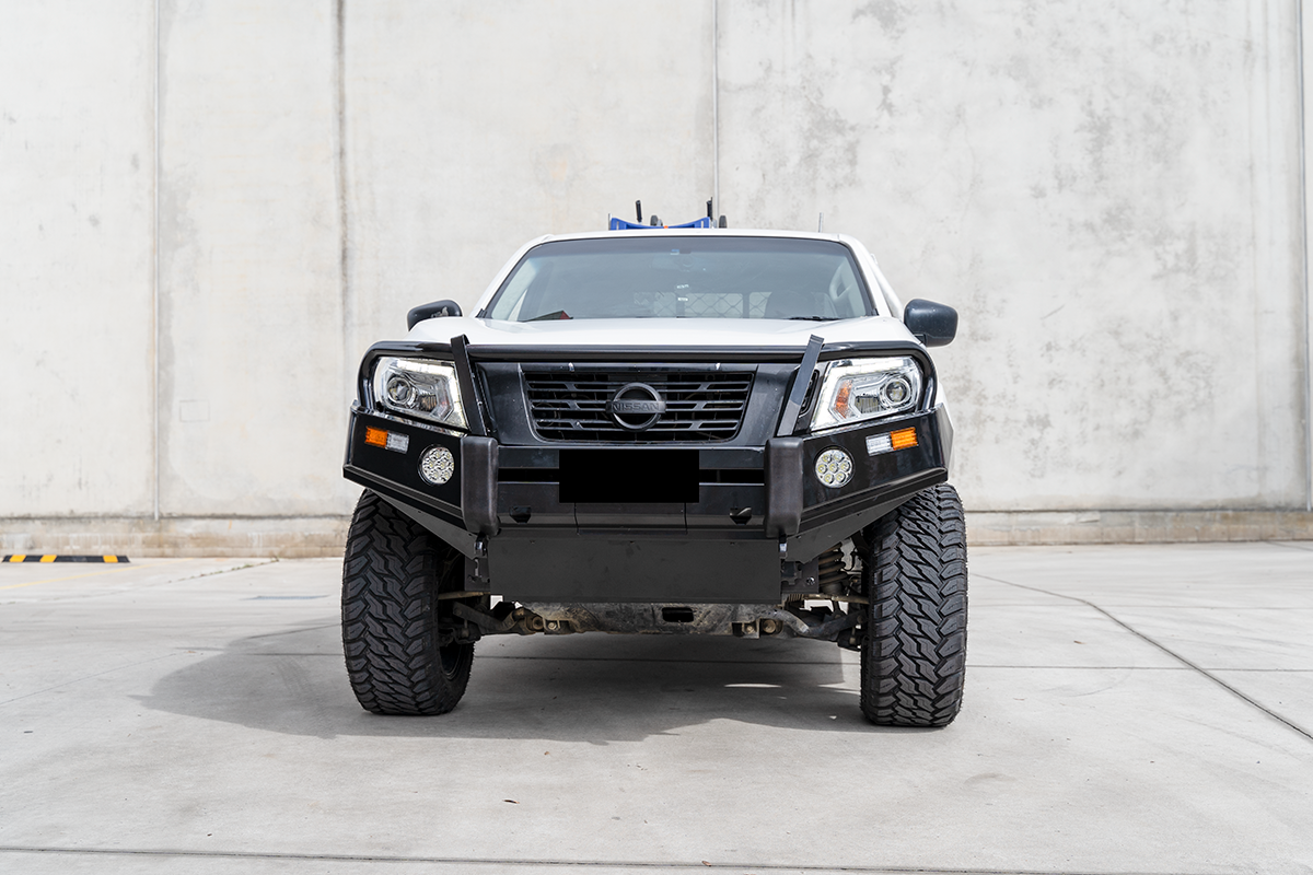 Front Bumper Bar Bullbar suitable for Nissan Navara NP300/D23 2015-2020