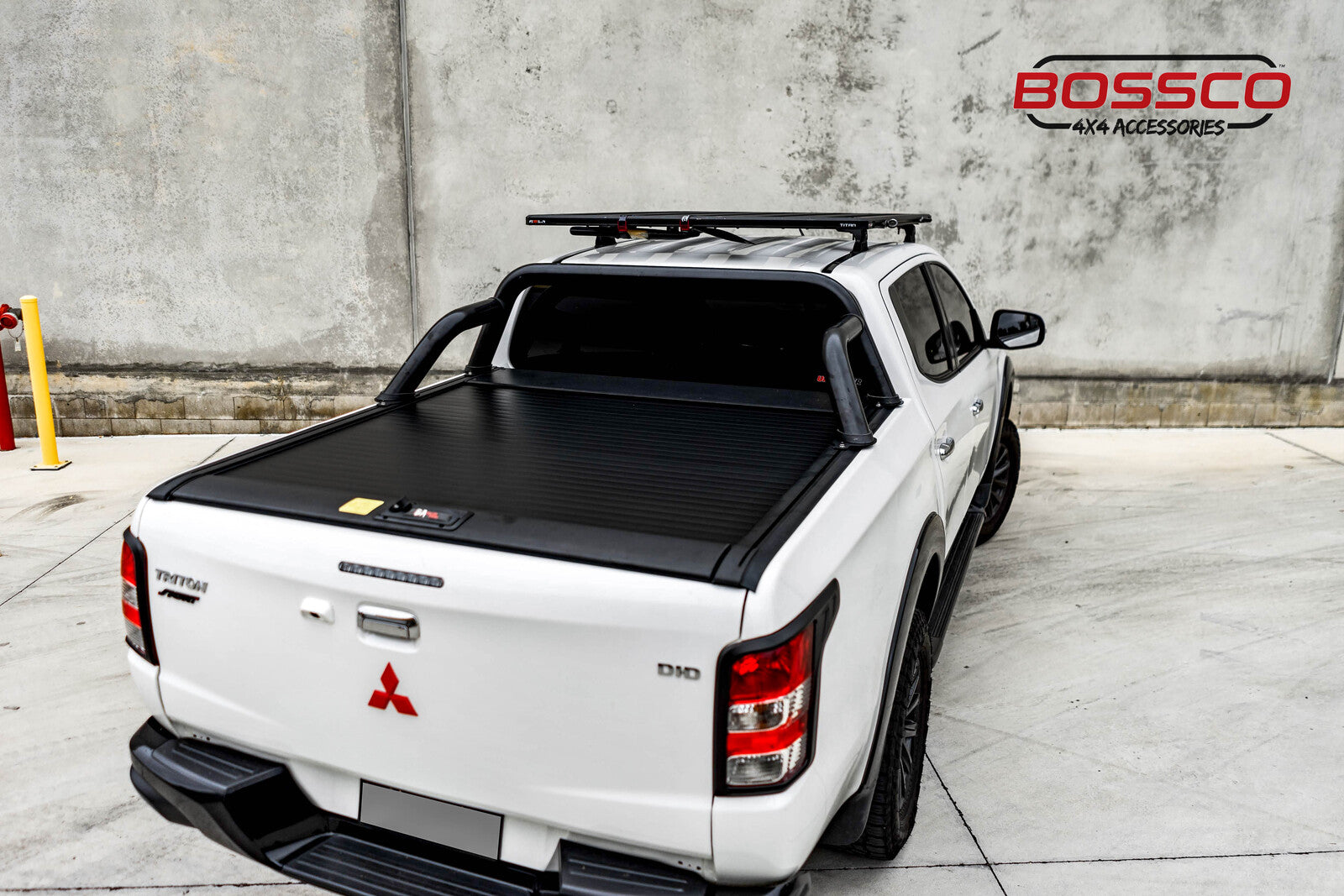 Manual Roller Shutter Tonneau Lid Suitable For Mitsubishi Triton MQ MR 2015 - 2023