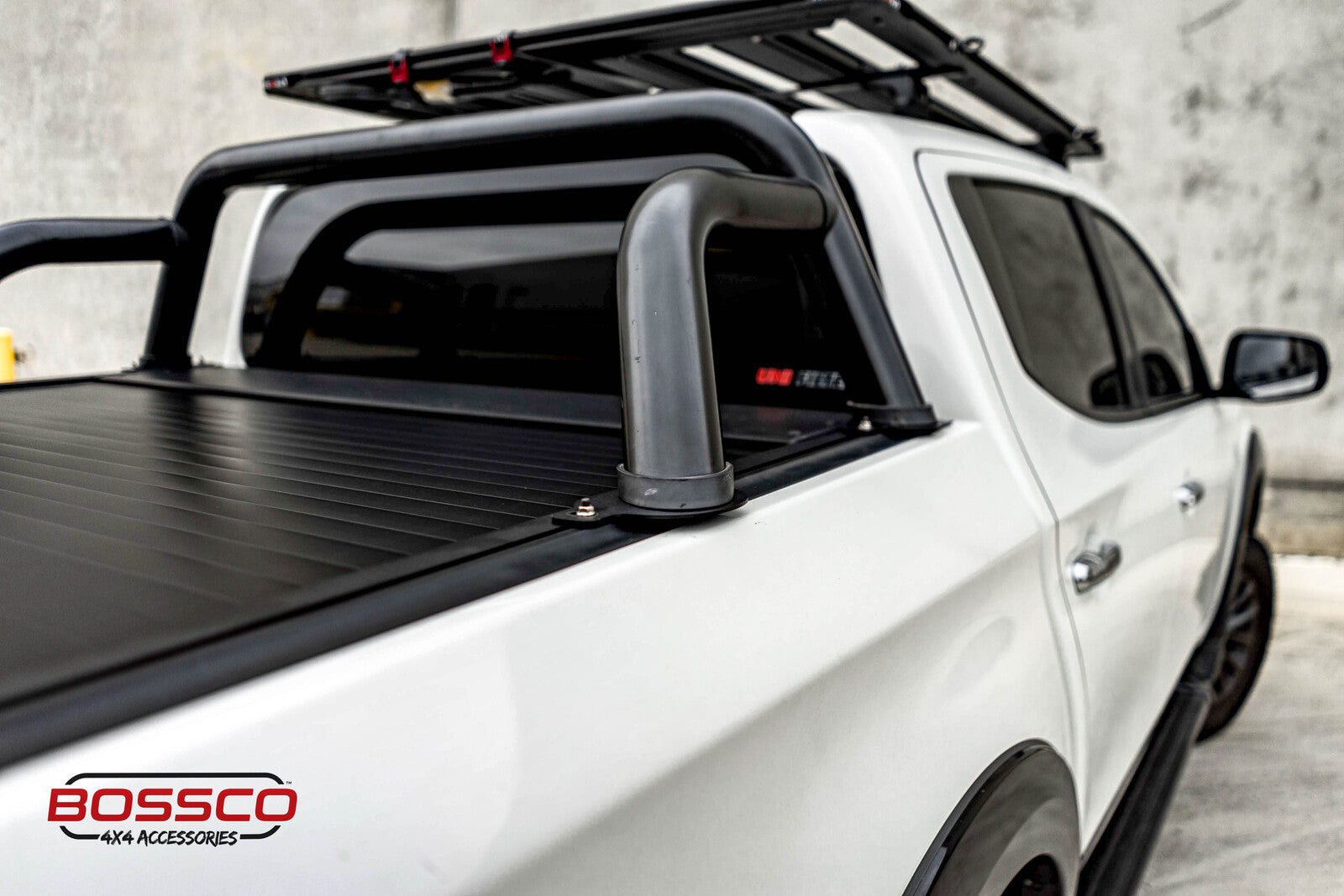 Manual Roller Shutter Tonneau Lid Suitable For Mitsubishi Triton MQ MR 2015 - 2023