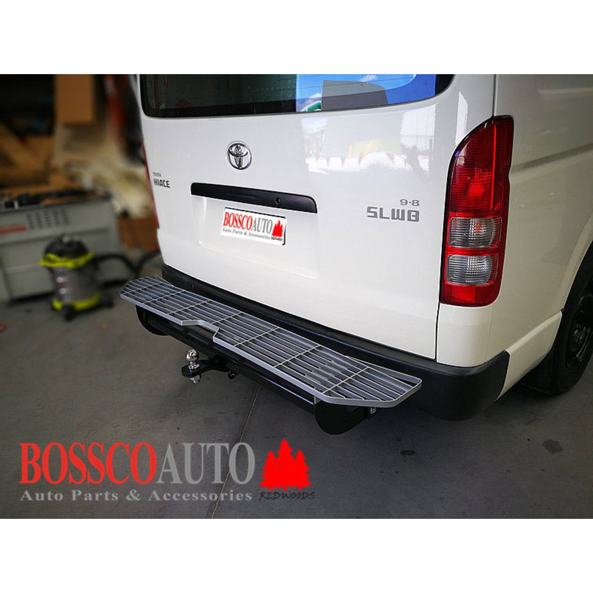 TOWBAR WITH REAR TECHNICIANS STEP Suitable For TOYOTA Hiace Commuter SLWB 2005-2019