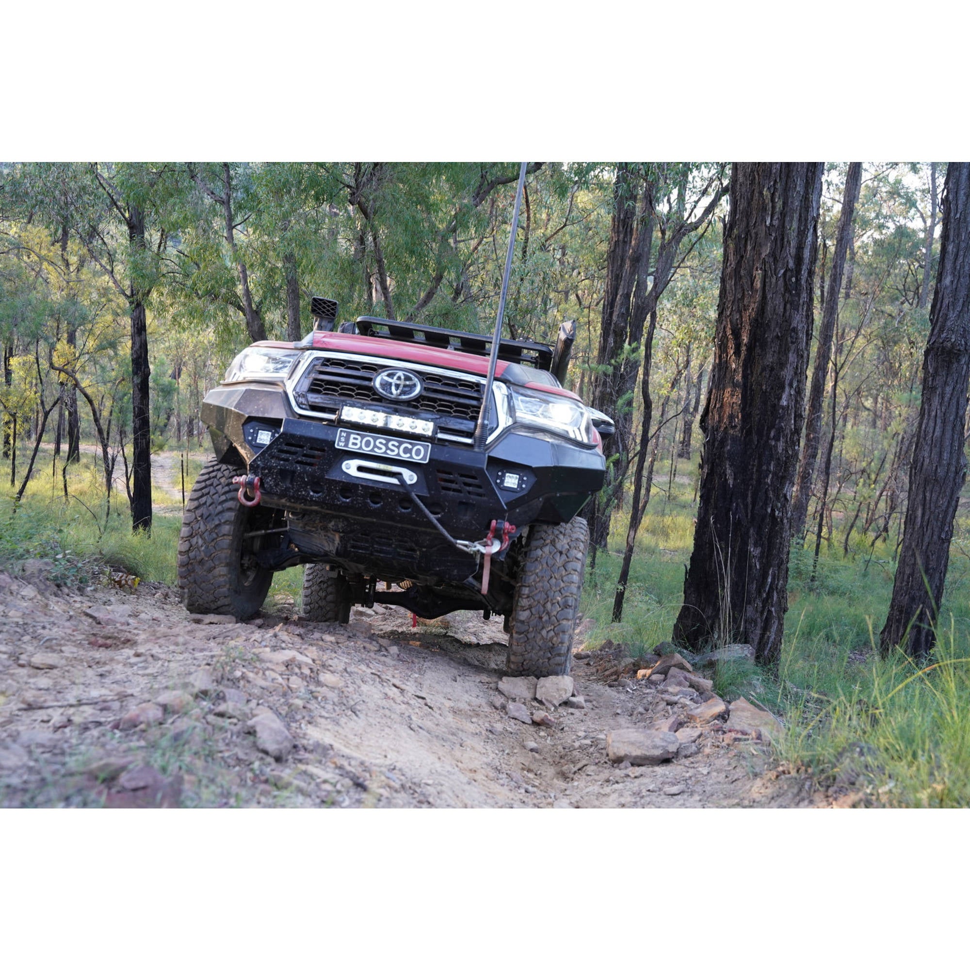 Full Bumper Replacement Steel Bull Bar Bullbar Suitable For Toyota Hilux 2018-2020
