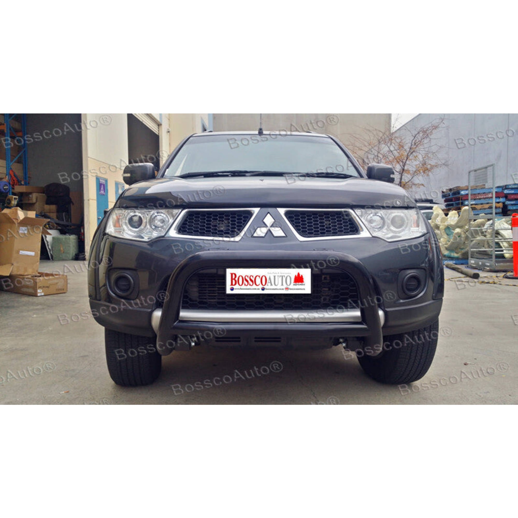 Black Nudge bar suitable for Mitsubishi Triton 2008-2015 w/ 20" Modular Single Row LED Light Bar