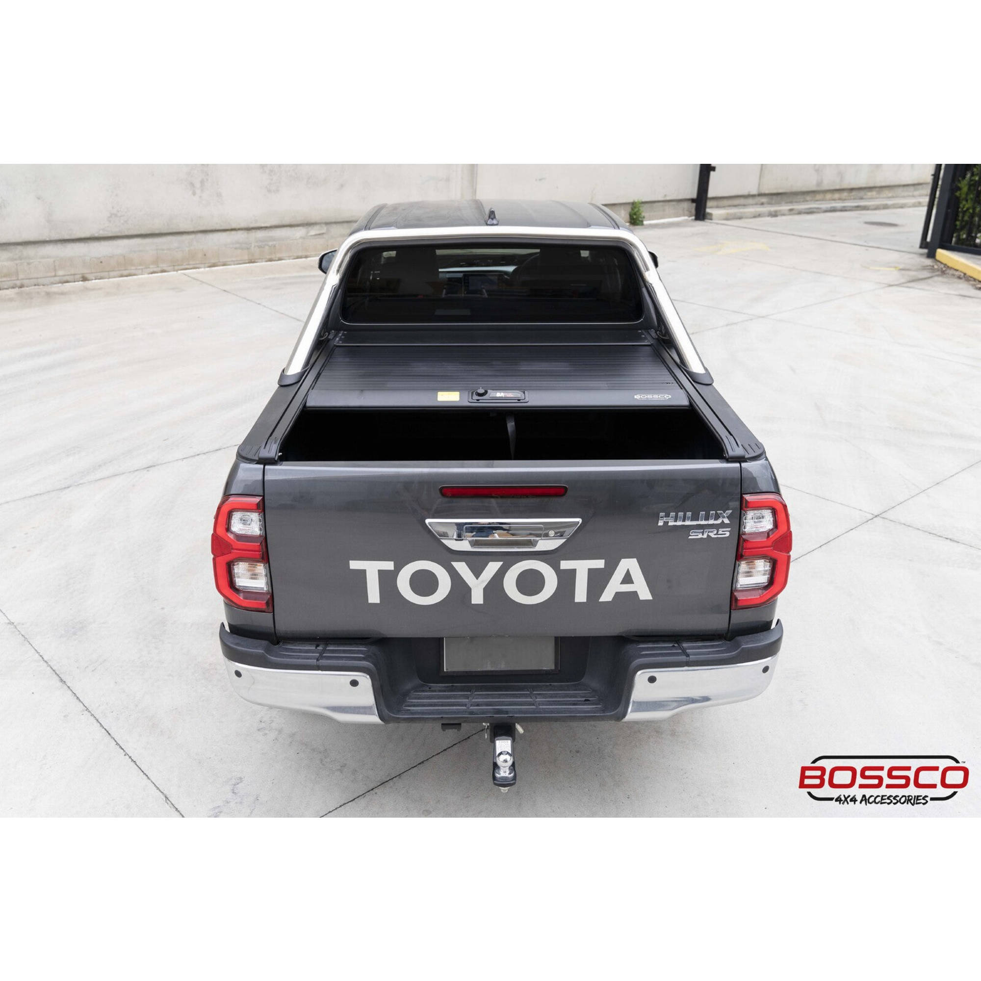 Manual Roller Shutter Tonneau Lid Suitable For Toyota Hilux 2015 – 2024
