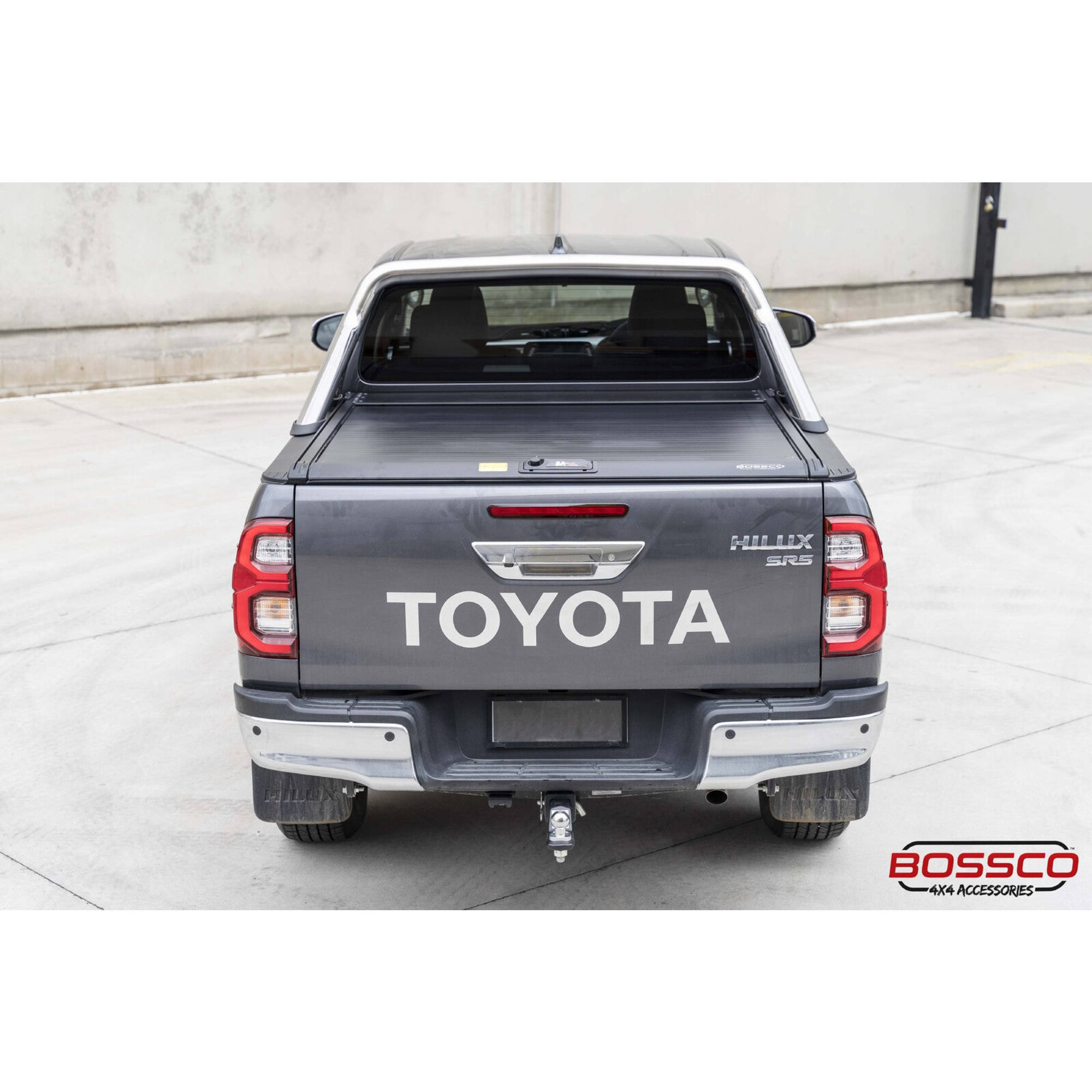 Manual Roller Shutter Tonneau Lid Suitable For Toyota Hilux 2015 – 2024