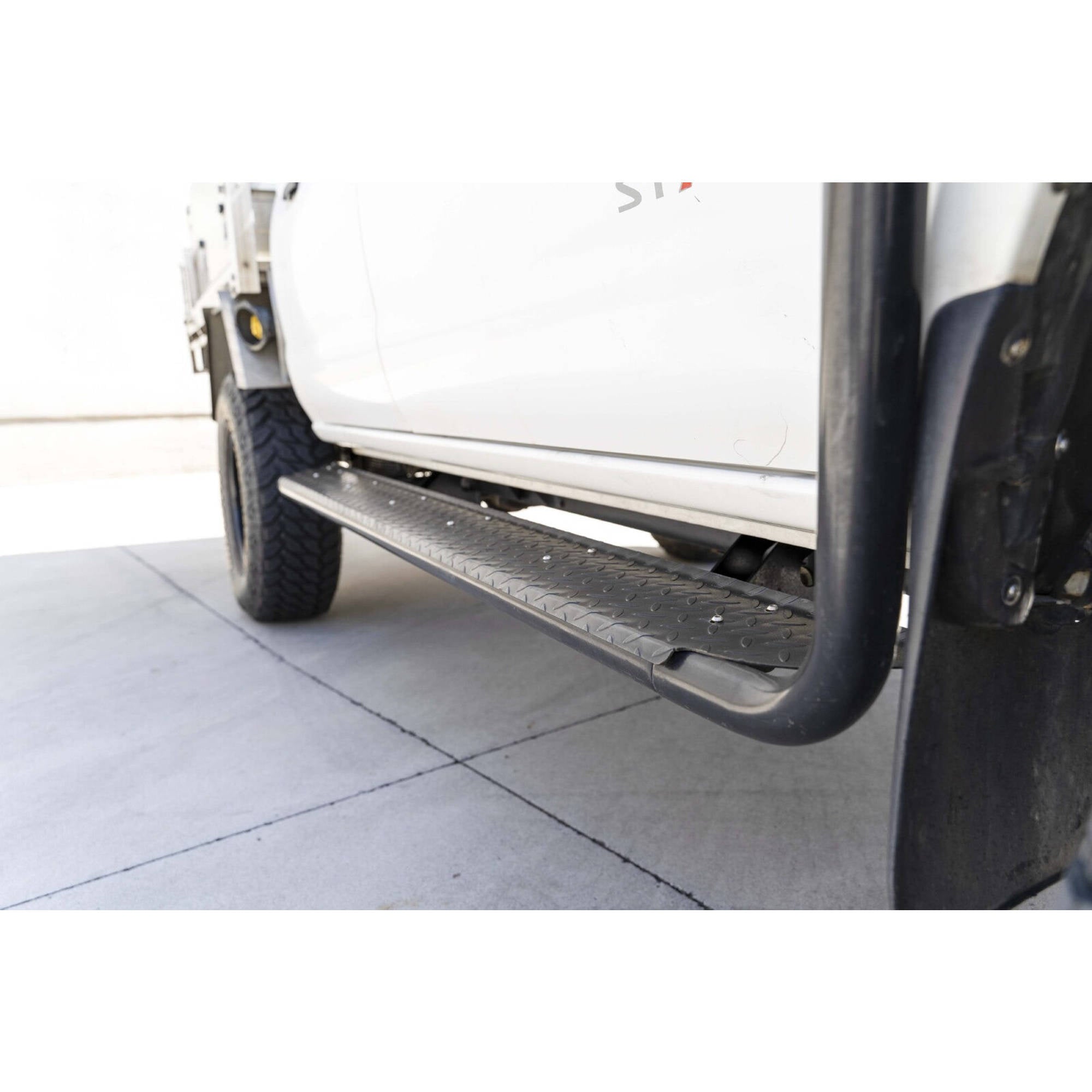 Chassis-Mounted Heavy Duty Side Steps & Brush Bars Suitable for VW AMAROK 2009-2022 - TEST FIT REQUIRED!