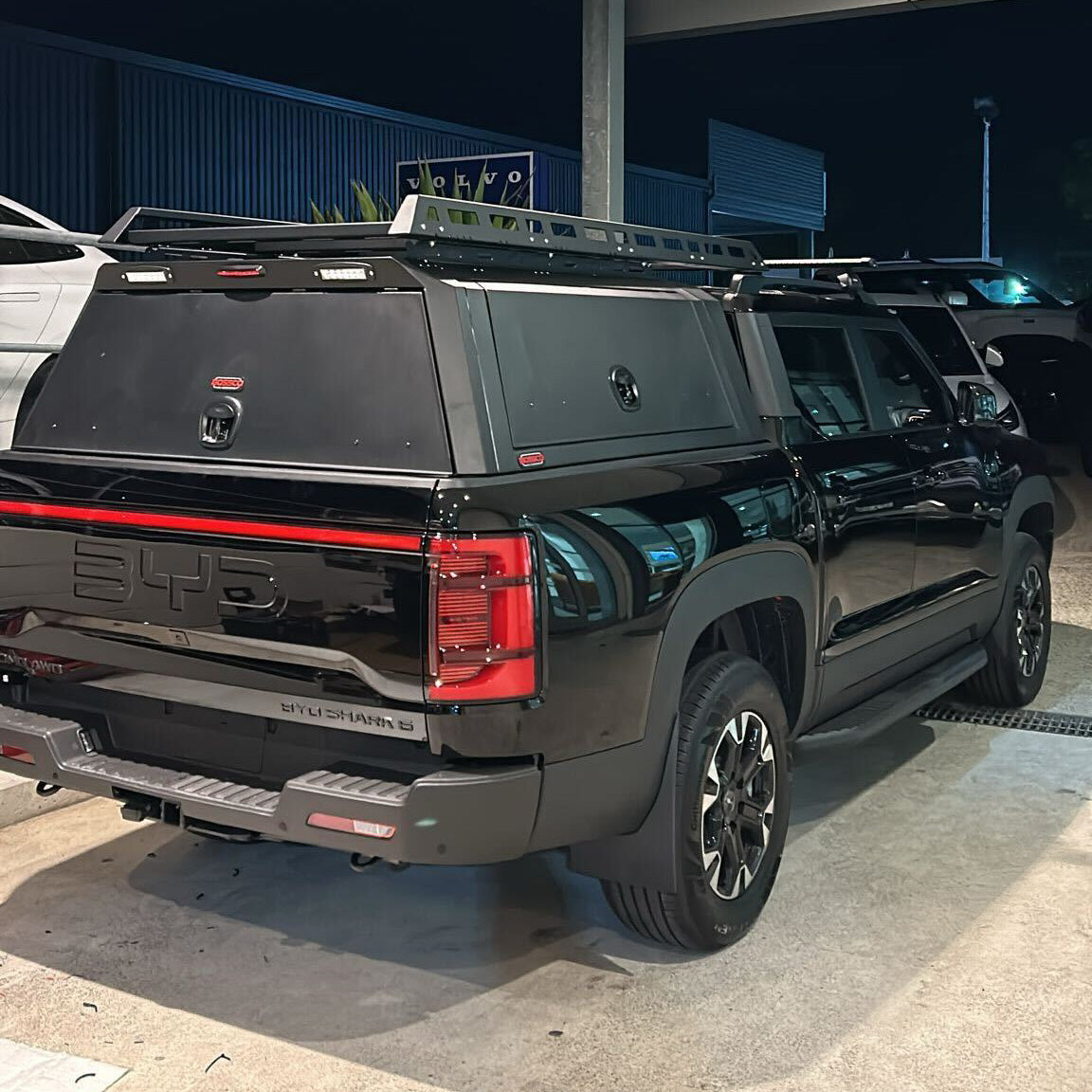 Yakima Heavy Duty Roof Rack Kit for BYD Shark 6 4 Door Ute Nov 2024 - 2025 (Raised Rails)