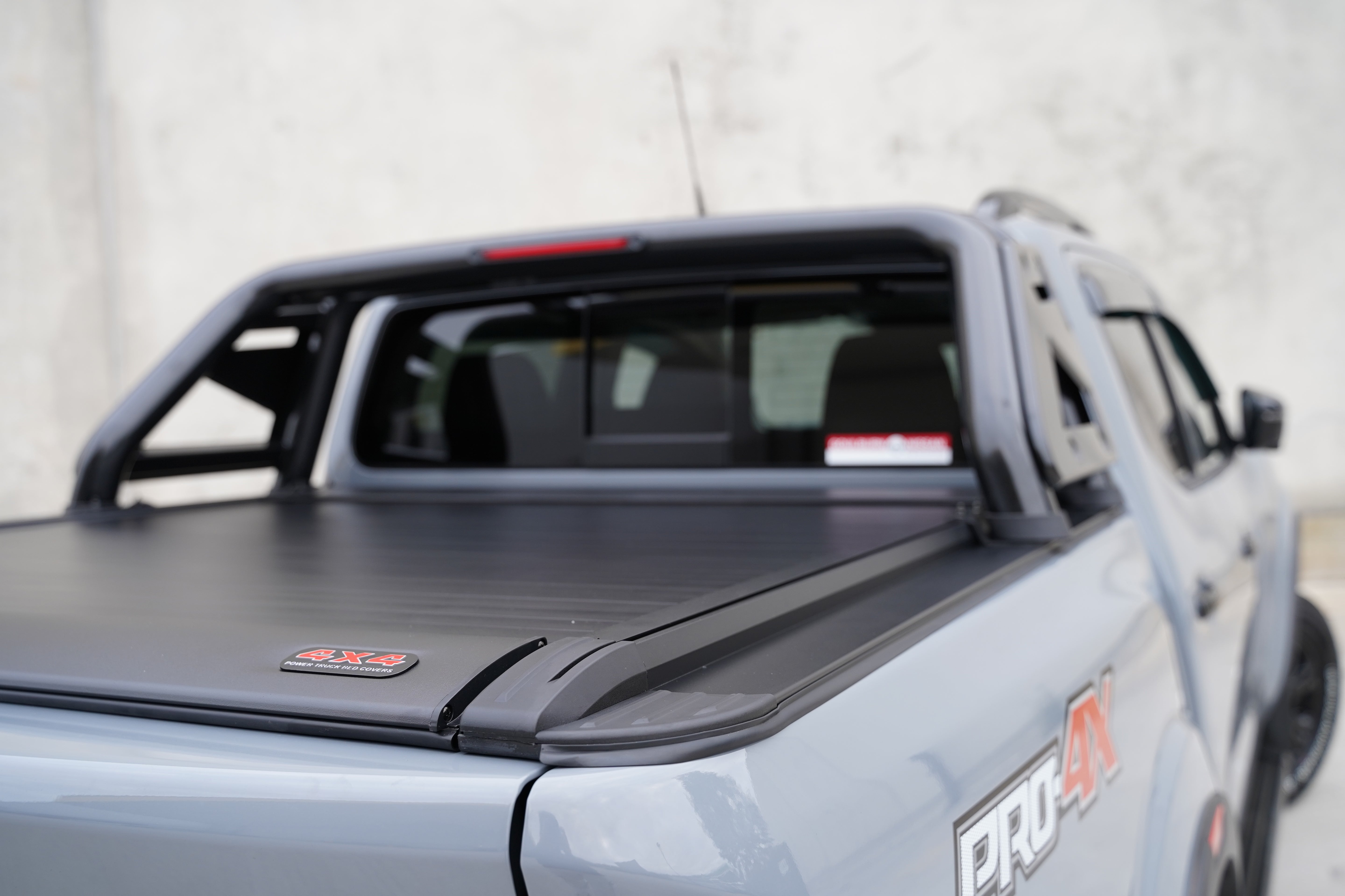 Electric Auto Roller Shutter Suitable For Nissan Navara D23 NP300 Facelift 2021-2025