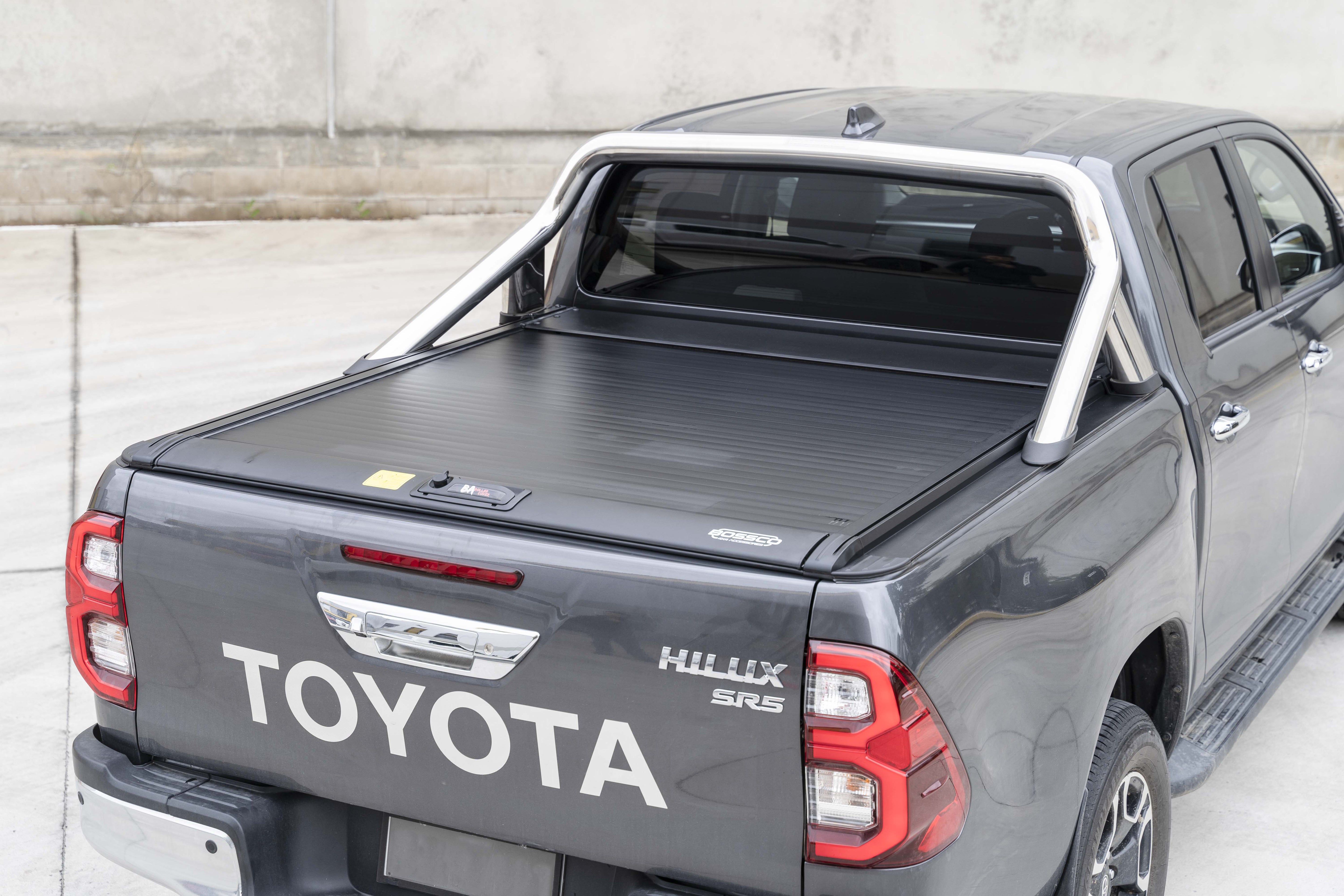 Manual Roller Shutter Tonneau Lid Suitable For Toyota Hilux 2015 – 2024
