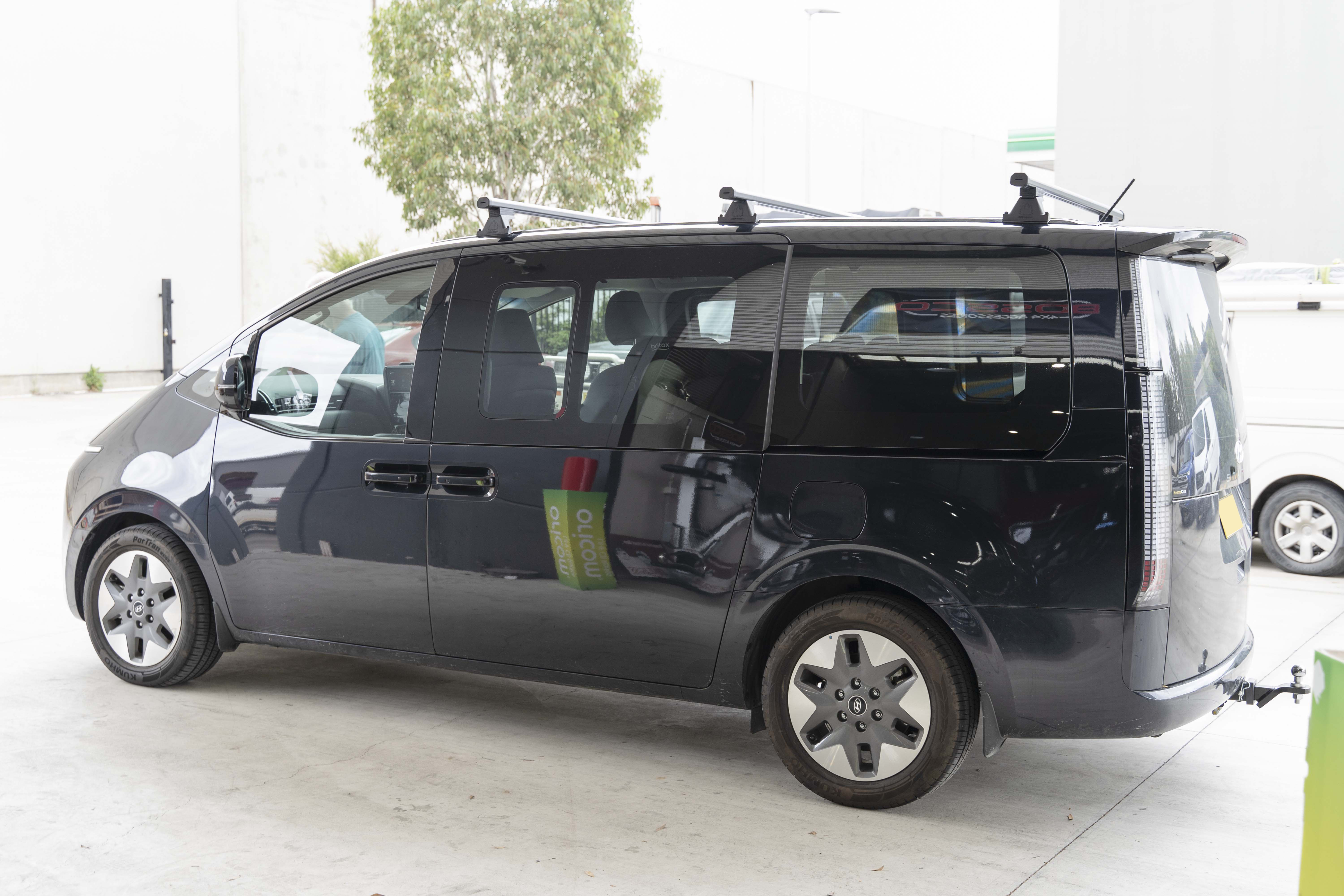 Heavy Duty Roof Racks suitable for Hyundai Staria Load 2021-2025