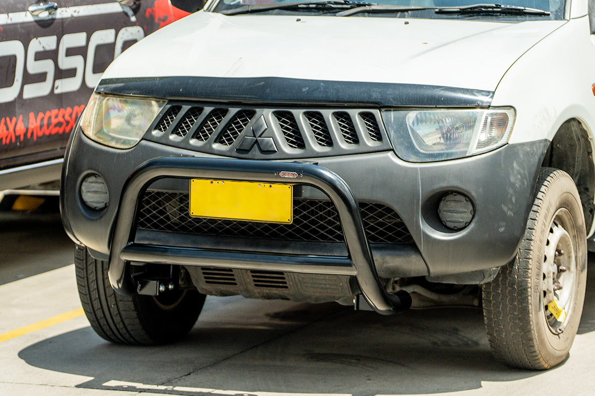 Black Low Nudge bar suitable for Mitsubishi Triton 2008-2015