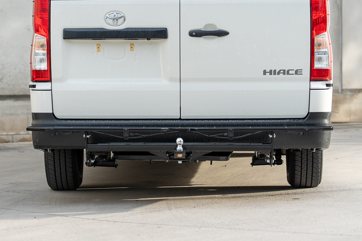 Black Tow Bar Rear Technician Step Towbar Suitable For Toyota Hiace 300S LWB 2019-2025