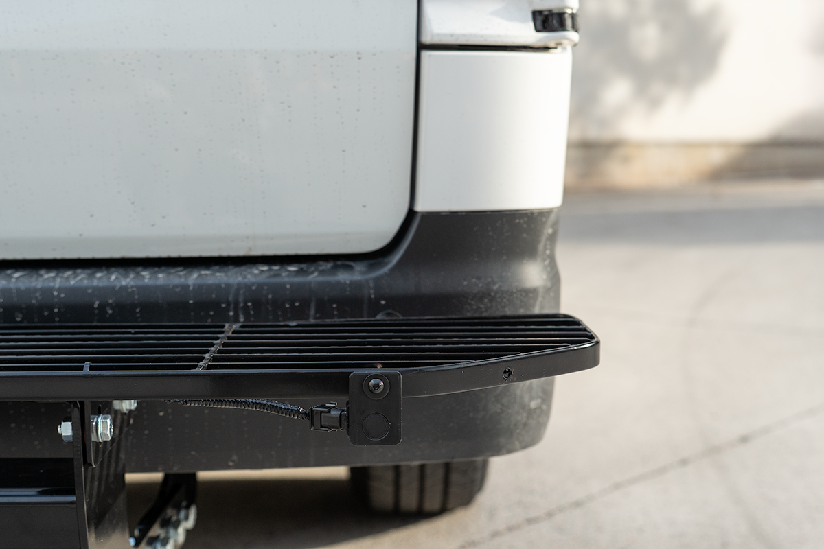 Black Tow Bar Rear Technician Step Towbar Suitable For Toyota Hiace 300S LWB 2019-2025