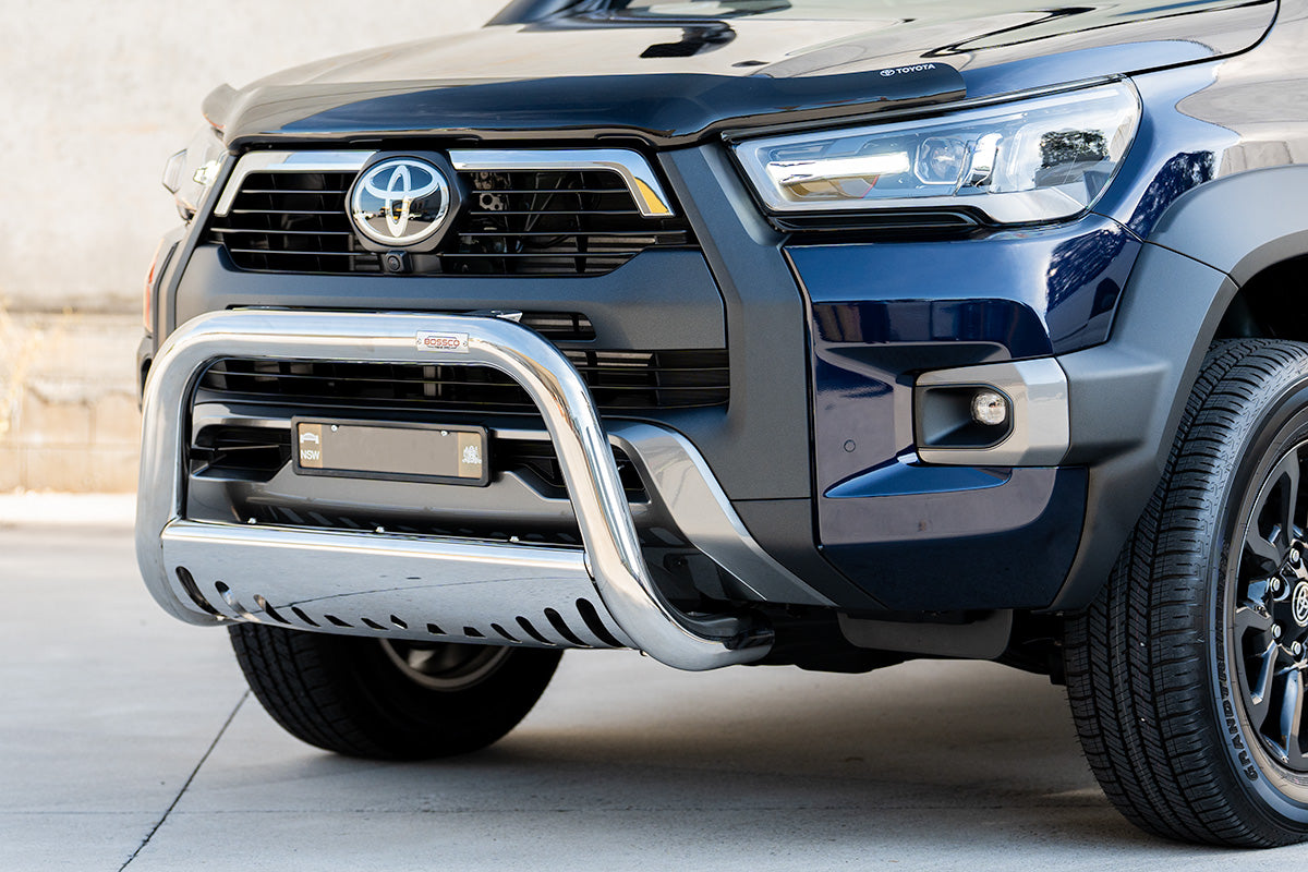 Stainless Steel Low Nudge Bar with Skid Plate suitable for Toyota Hilux 2020 - 2024