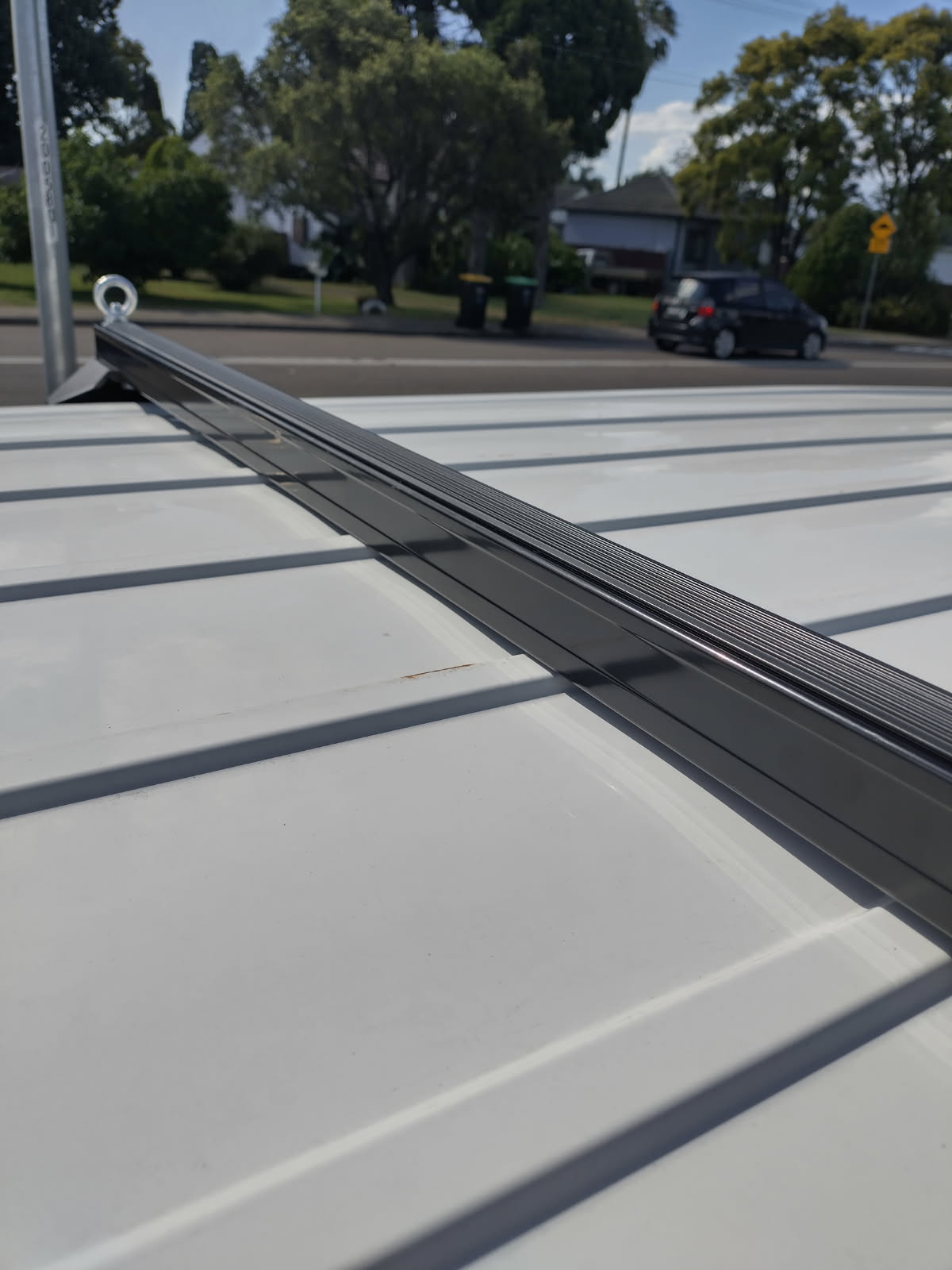 Black Heavy Duty Low Mount Roof Racks Suitable For Toyota Hiace LWB 2005-2019 3 bars