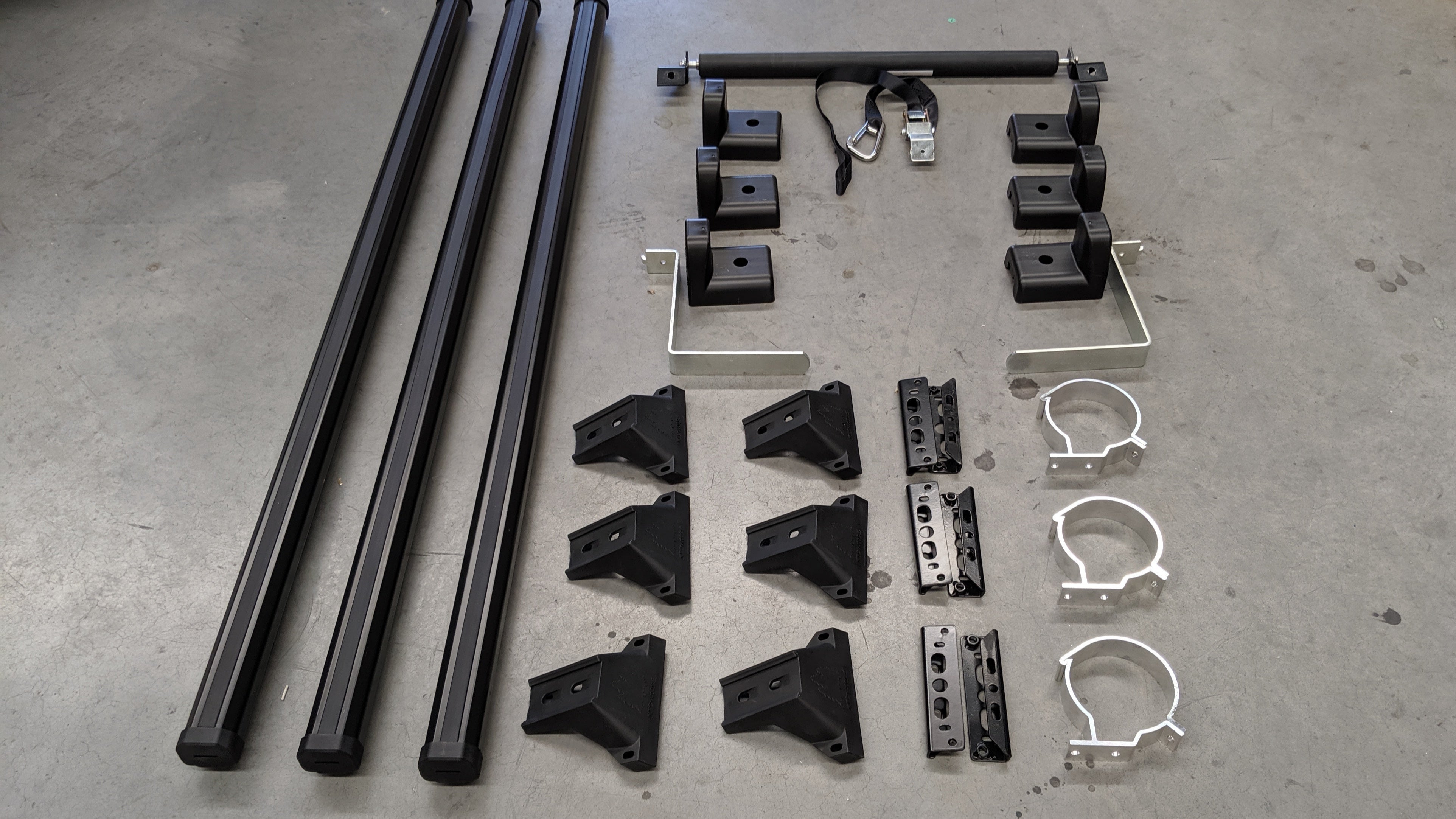 Tradesman Roof Rack Package Option 2 - Suitable For Hyundai iLoad 2007-2022