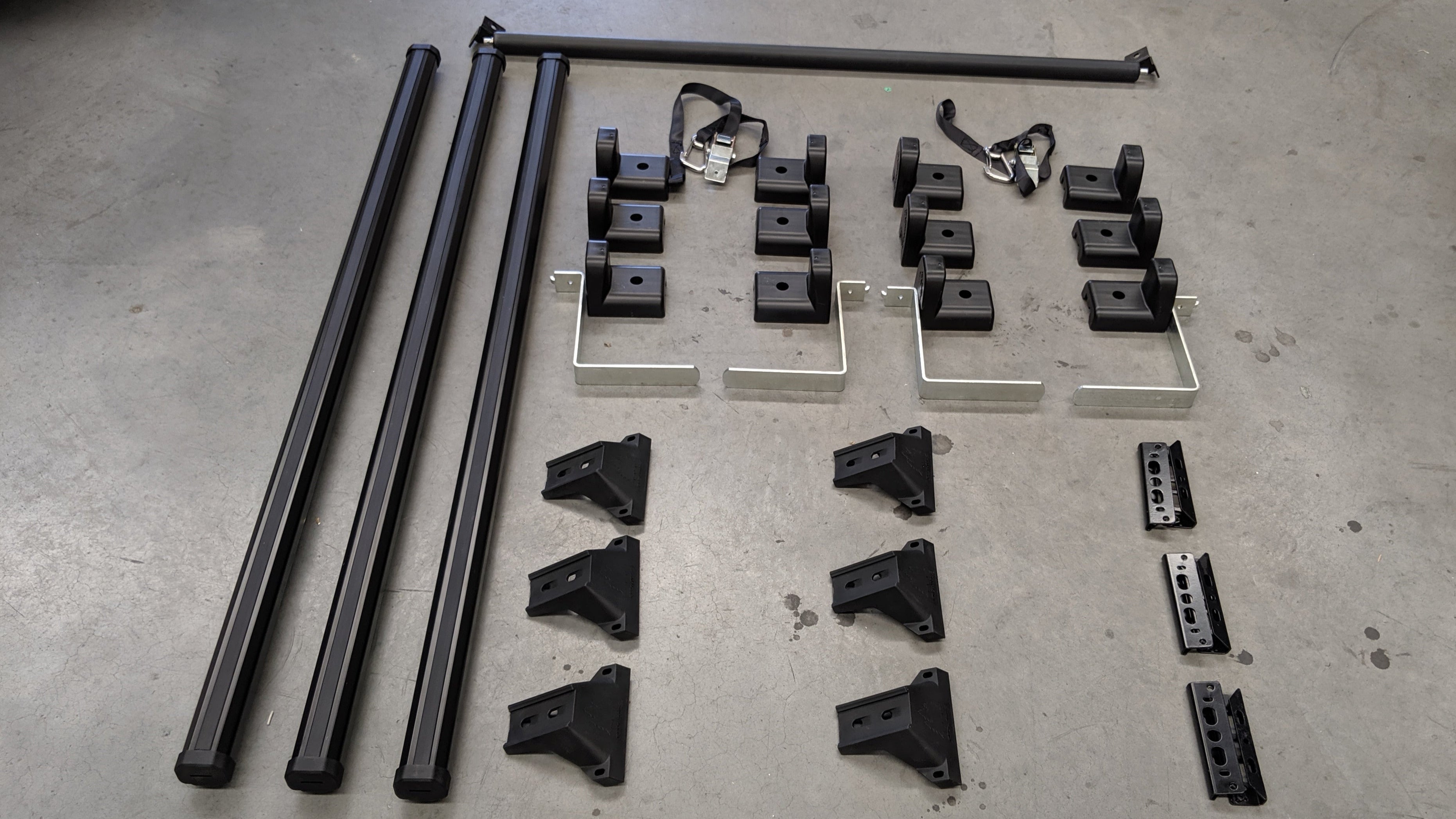 Tradesman Roof Rack Package Option 3 - Suitable For Hyundai iLoad 2007-2022