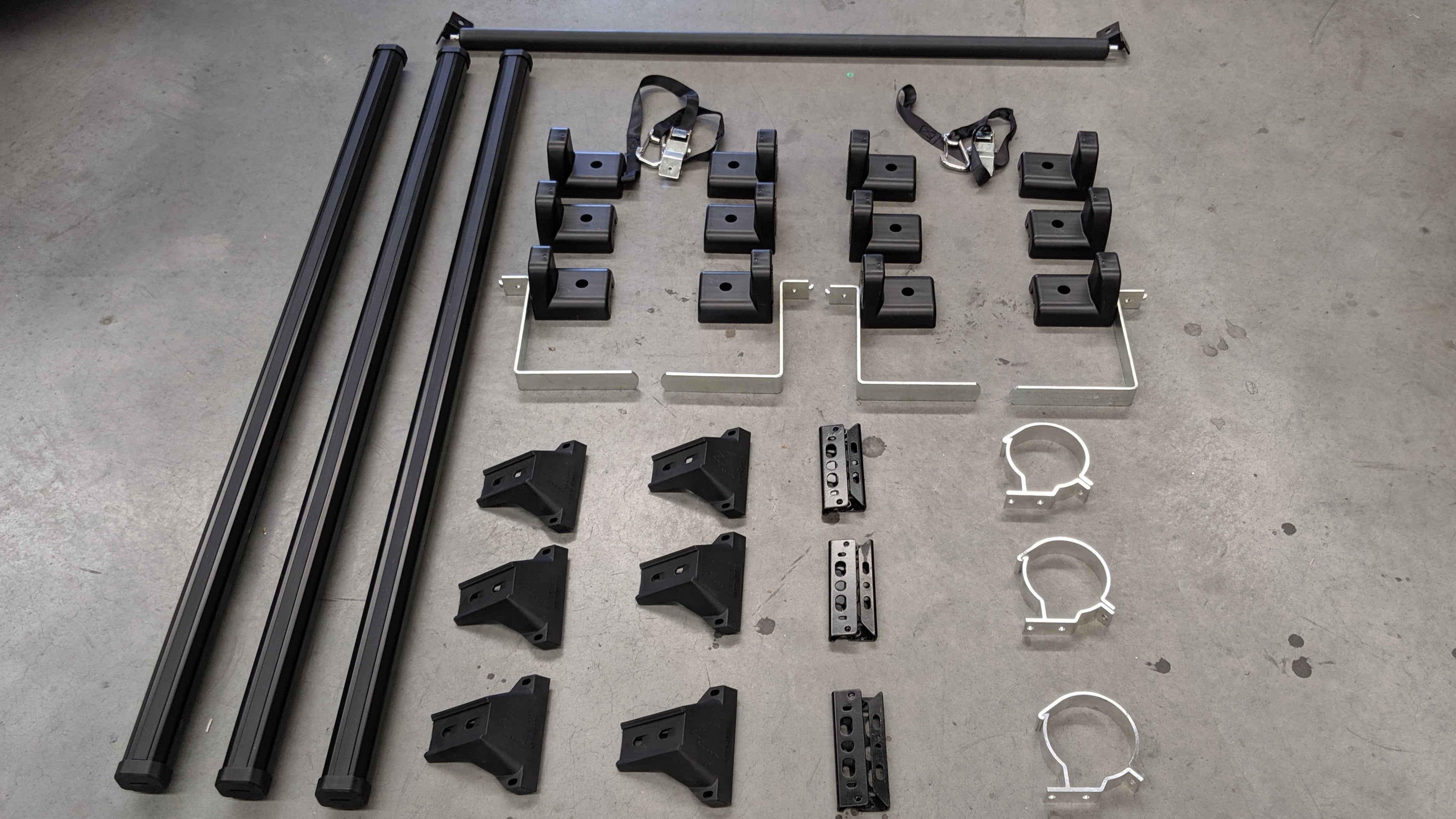 Tradesman Roof Rack Package Option 4 - Suitable For Hyundai iLoad 2007-2022