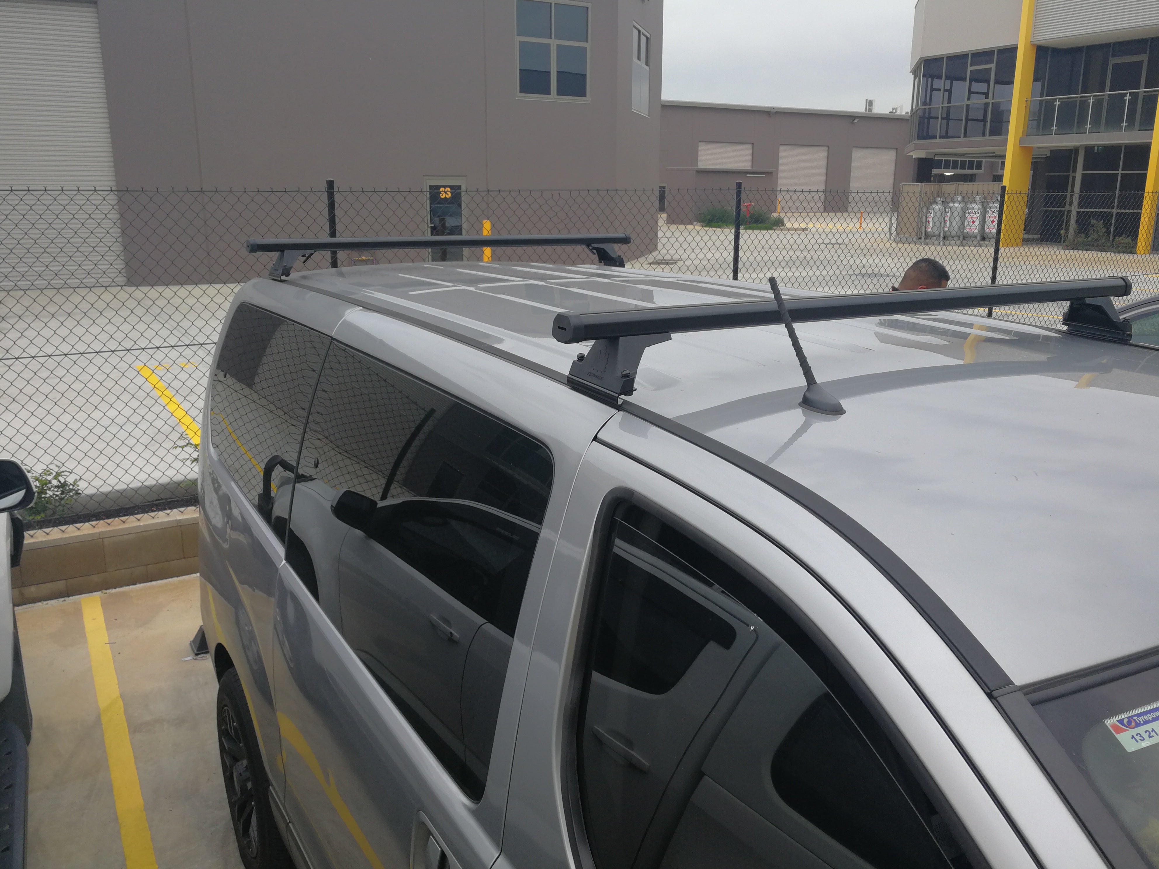 Heavy Duty Roof Racks for Hyundai iLoad / iMax 2007-2022