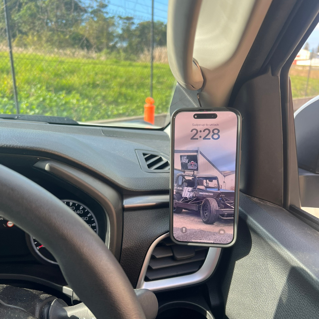 2021-2024 Isuzu MU-X Phone Mount