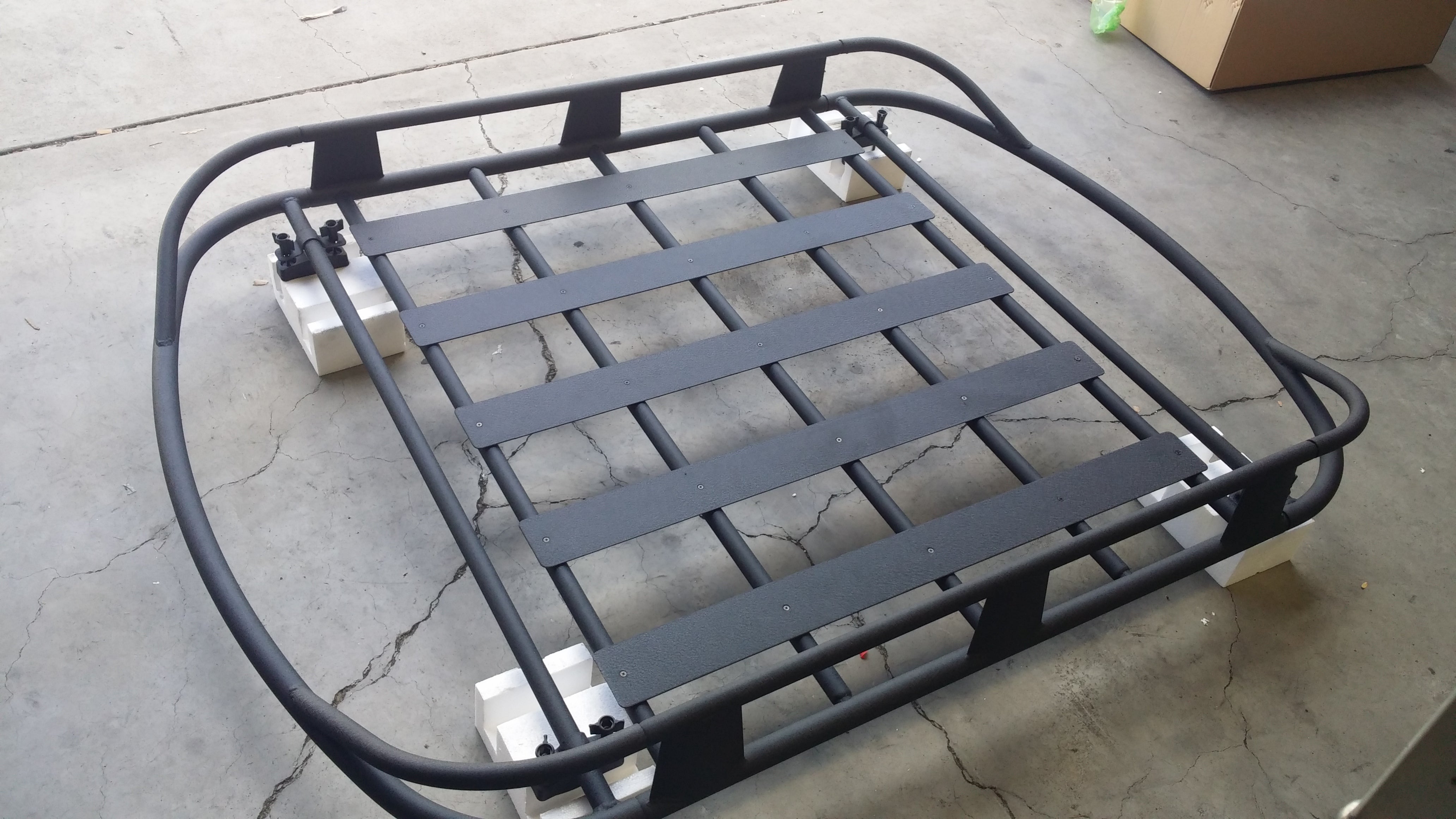 CLEARANCE UNIVERSAL RUGGED RACK ROOF BASKET
