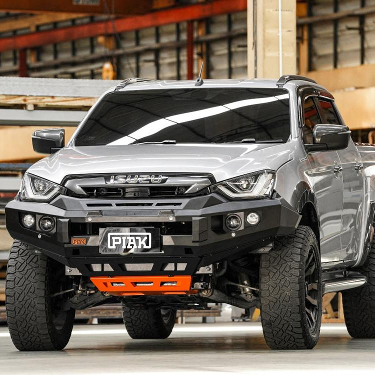Elite No Loop Bar (Black Recovery Points & Orange Bash Plate) for Isuzu D-Max (7/2020 to 10/2023)