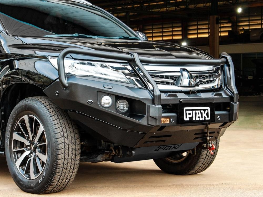 Elite Loop Bar (Black Recovery Points) for Mitsubishi Pajero Sport (10/2016 to 7/2020)