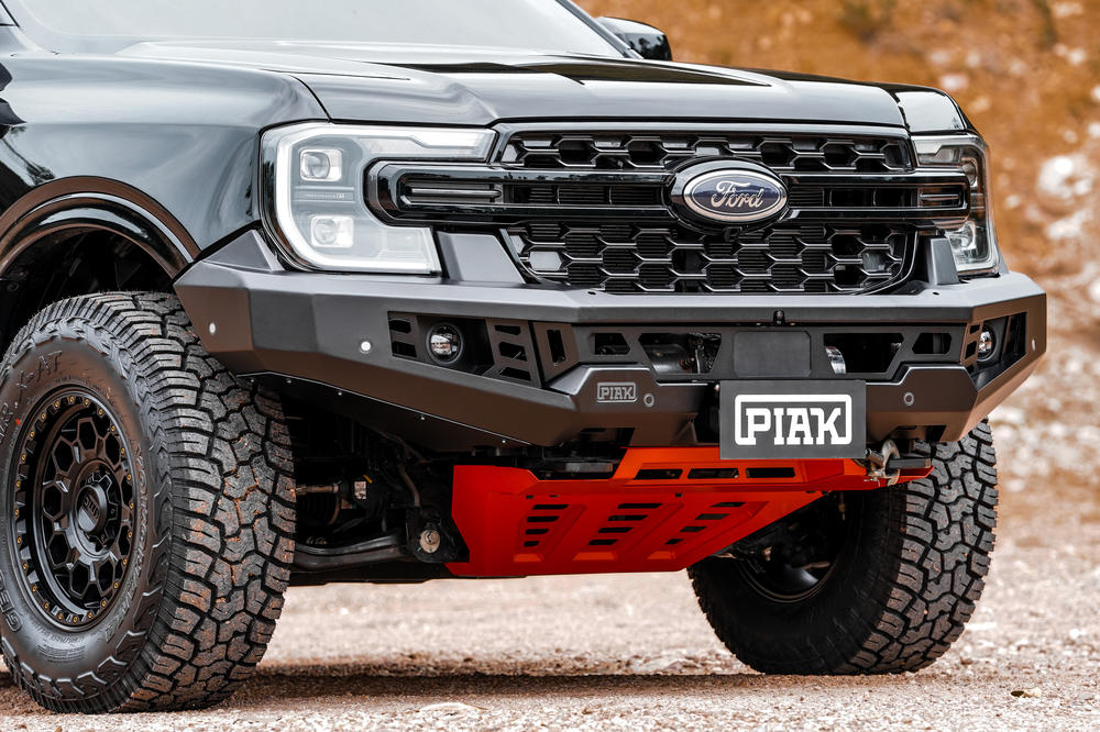 Genesis No Loop Bar (Black Recovery Points & Orange Bash Plate) for Ford Ranger (5/2022+) & Everest (6/2022+)