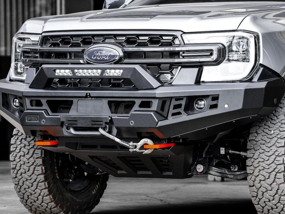 Genesis No Loop Bar (Orange Recovery Points & Black Bash Plate) for Ford Ranger (5/2022 on) & Everest (6/2022 on)