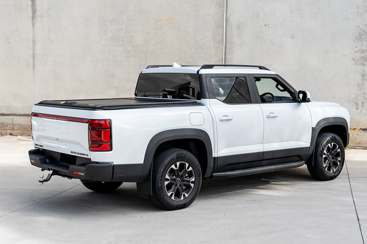 Black Manual Roller Shutter Suitable For BYD Shark 6 2025+