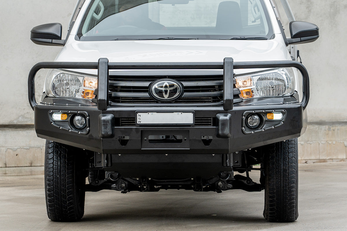 Triple Loop Full Bumper Replacement Bull bar Suitable For Toyota Hilux N80 2015-2018