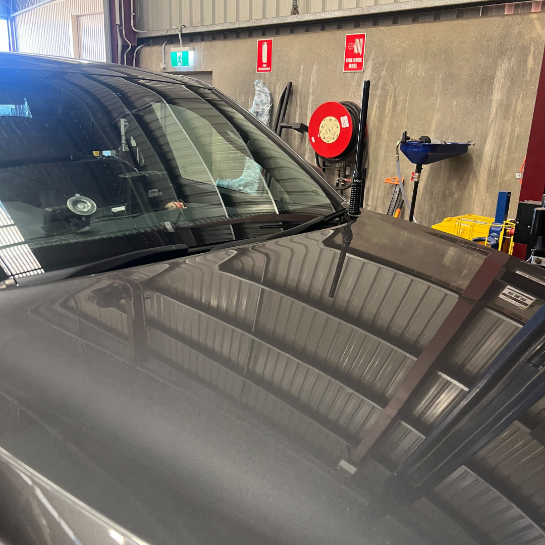 2019-2024 SsangYong Musso Bonnet Hinge UHF Antenna Bracket