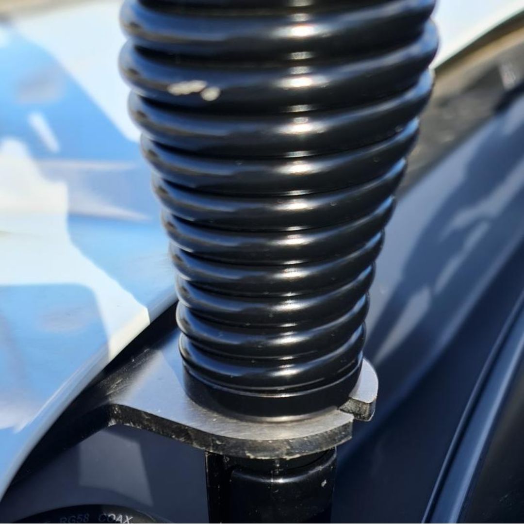 2017-2024 LDV T60 Bonnet Hinge UHF Antenna Bracket